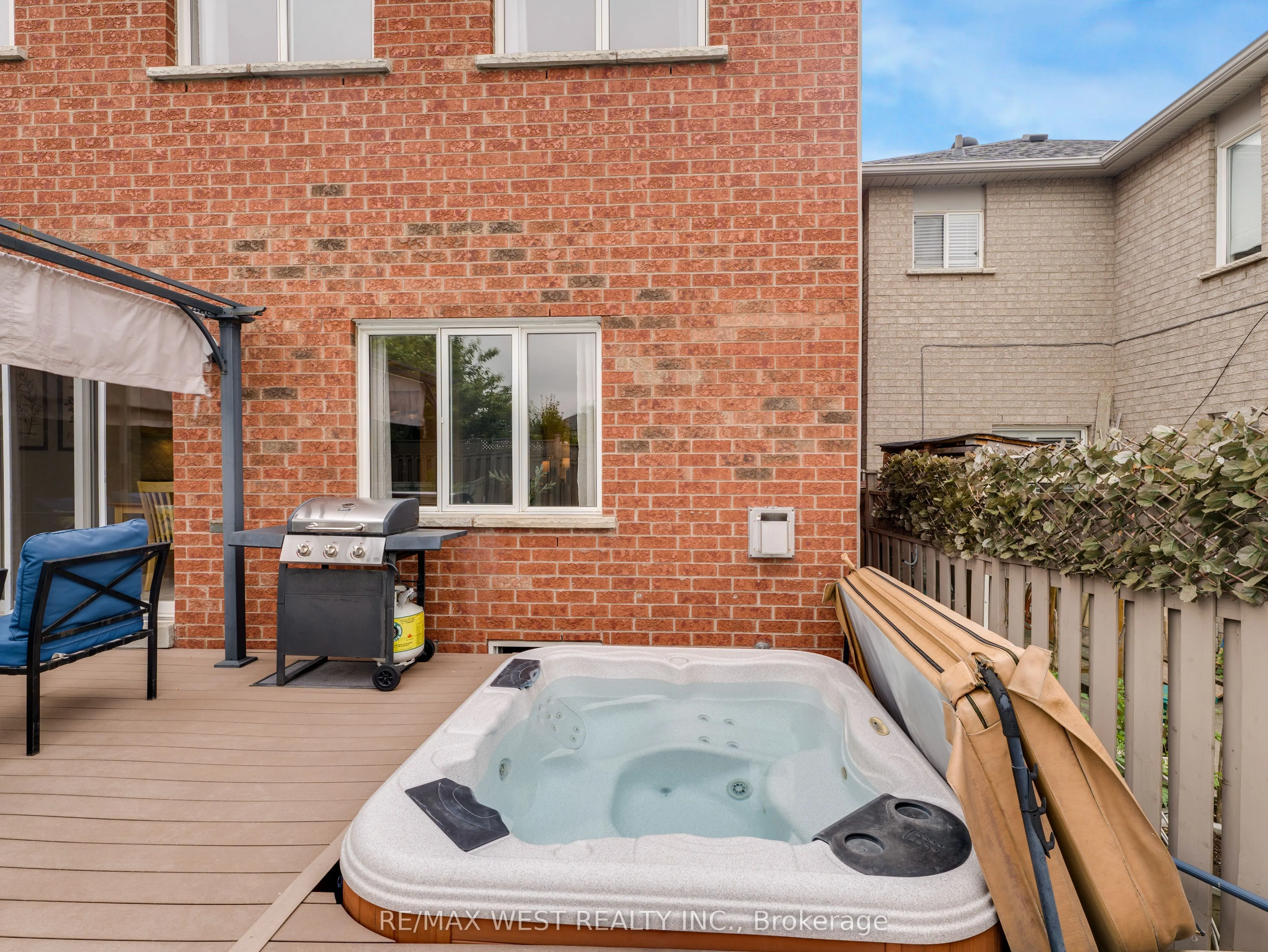 26 Shady Glen Crescent