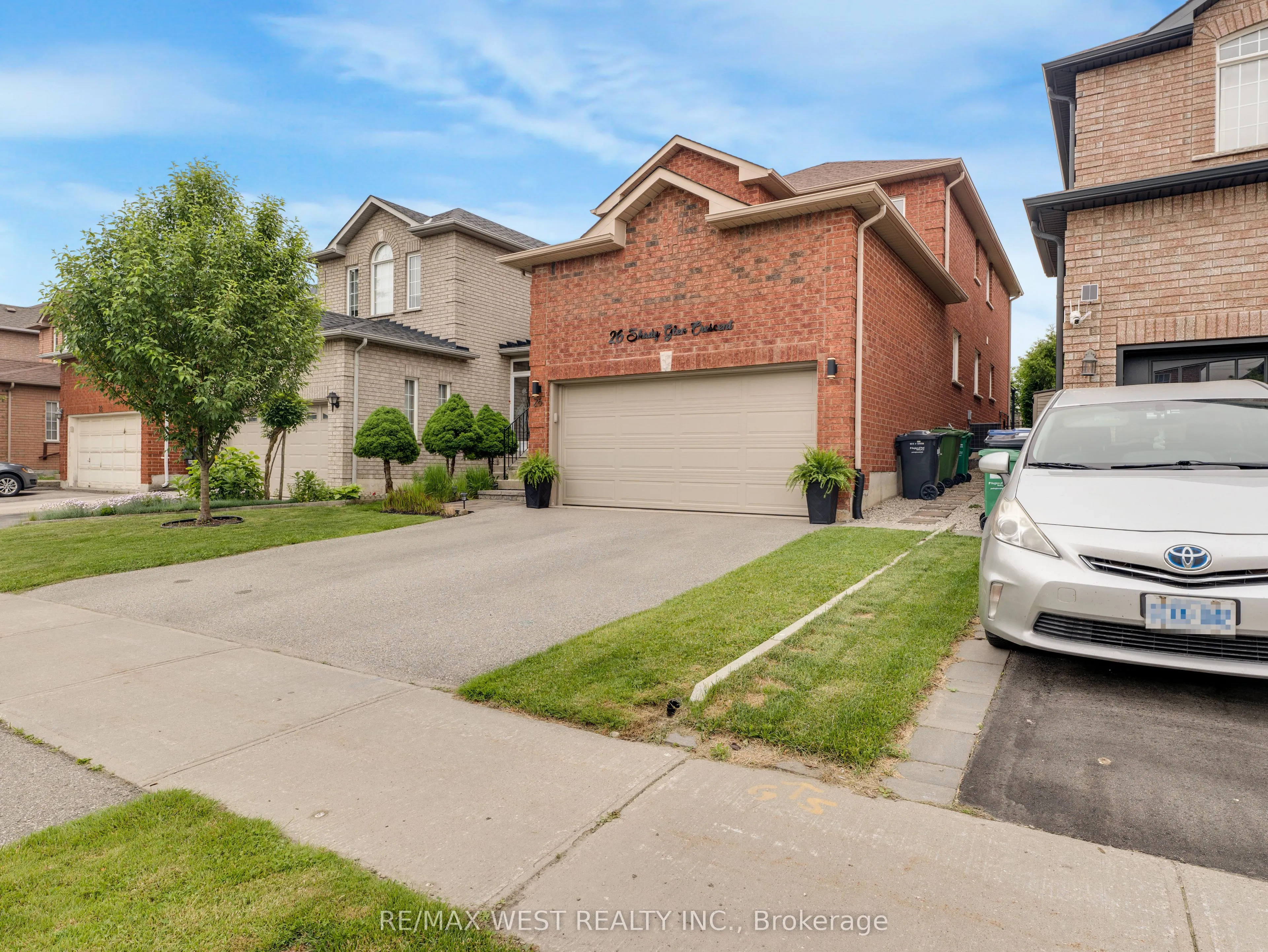 26 Shady Glen Crescent