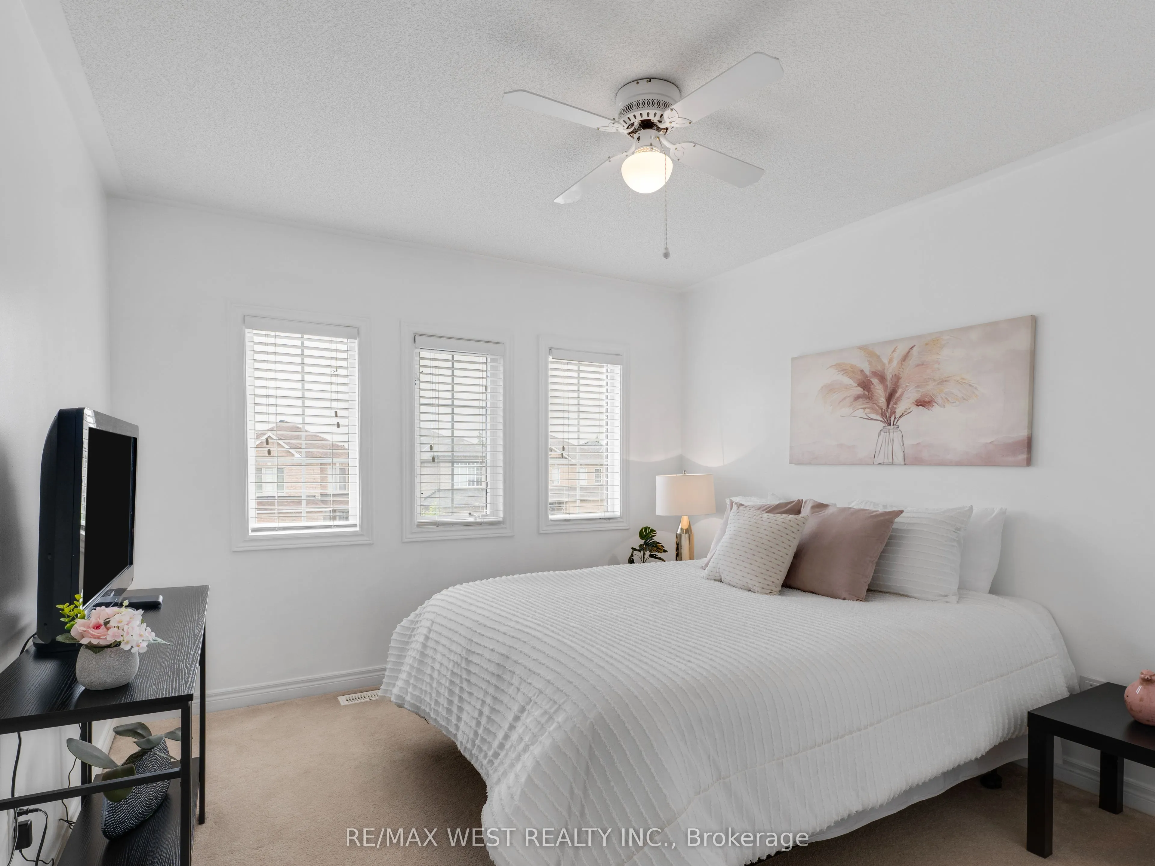 26 Shady Glen Crescent