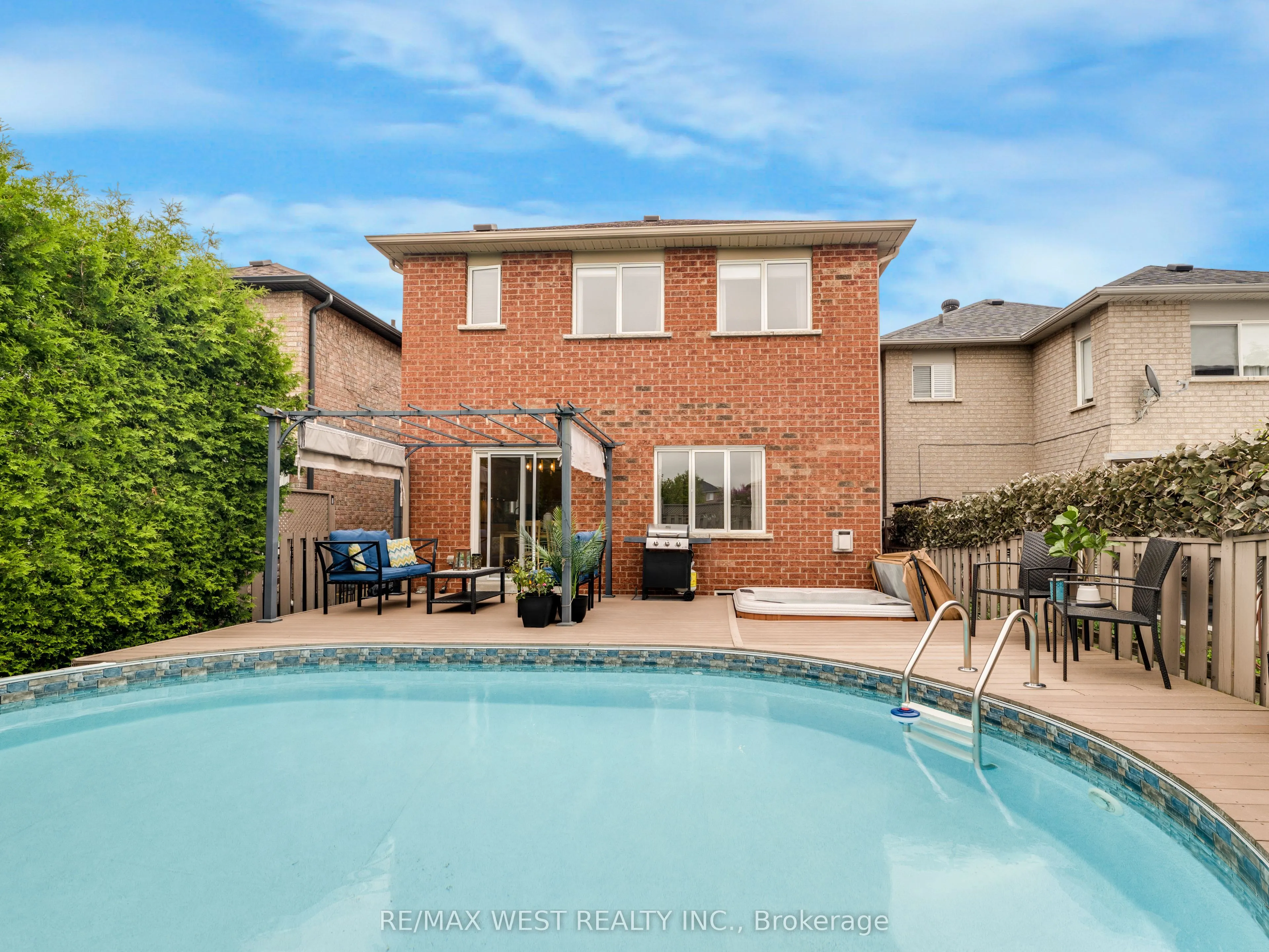 26 Shady Glen Crescent