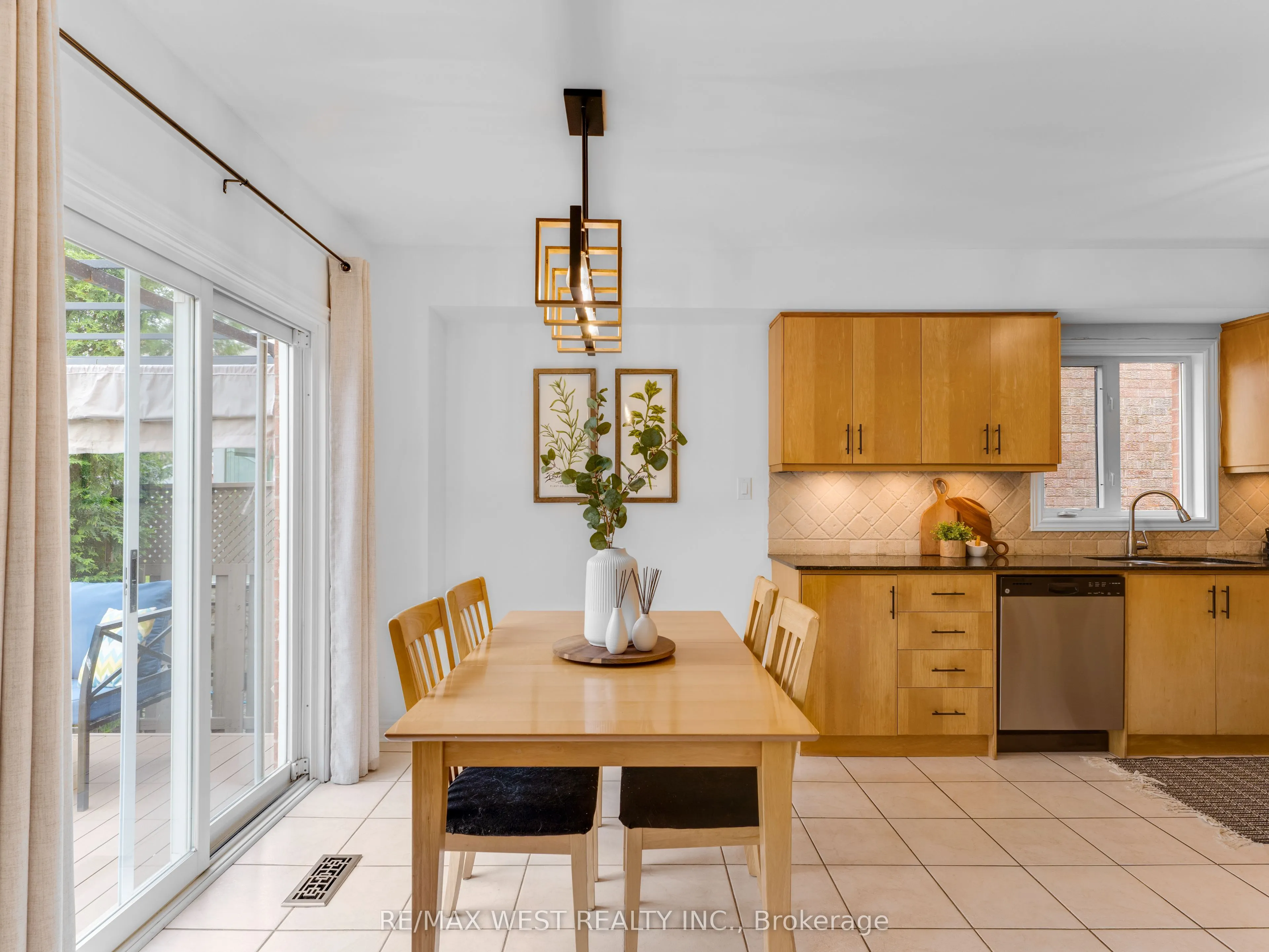 26 Shady Glen Crescent