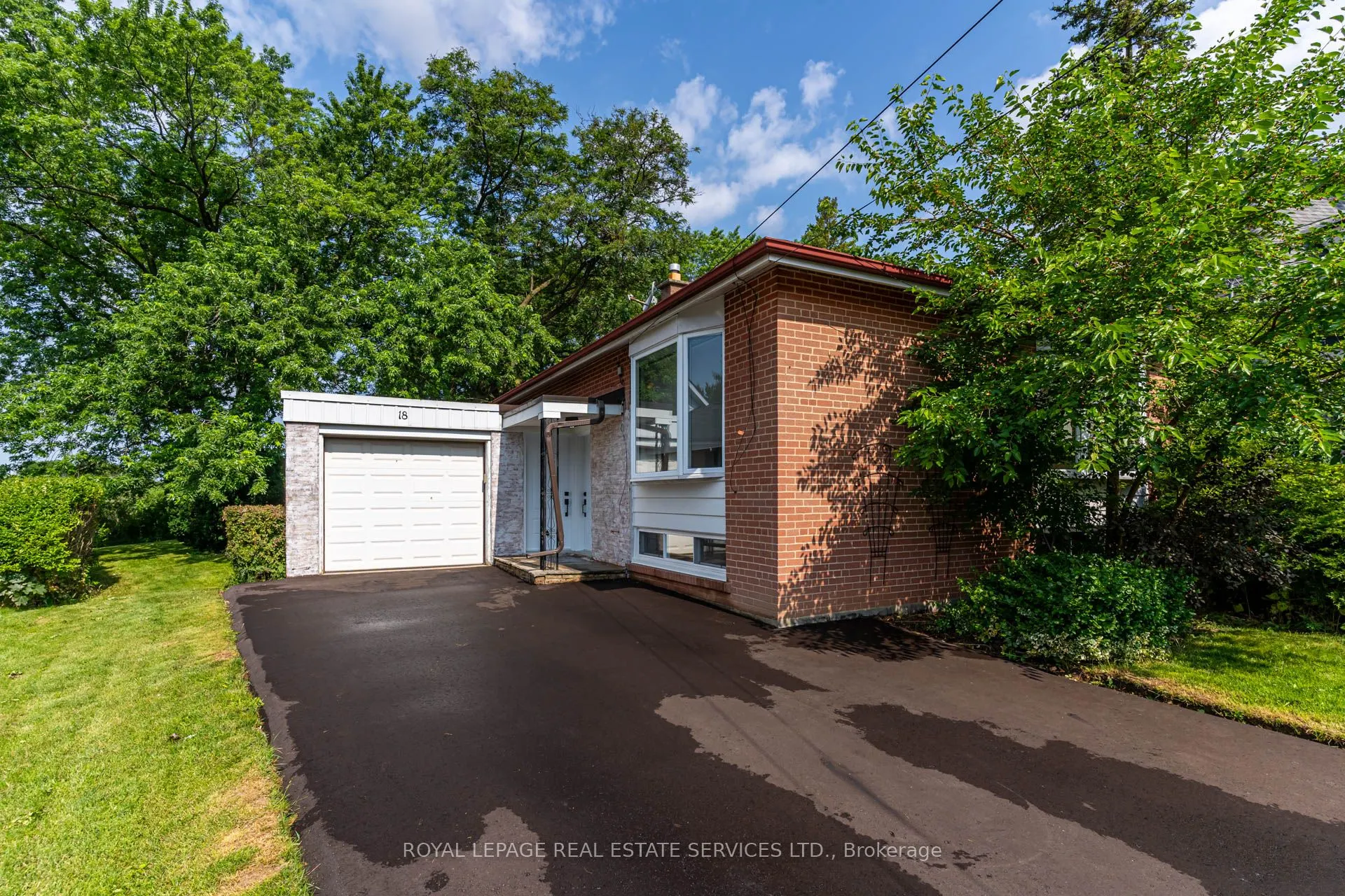 18 Puckeridge Crescent, #Main