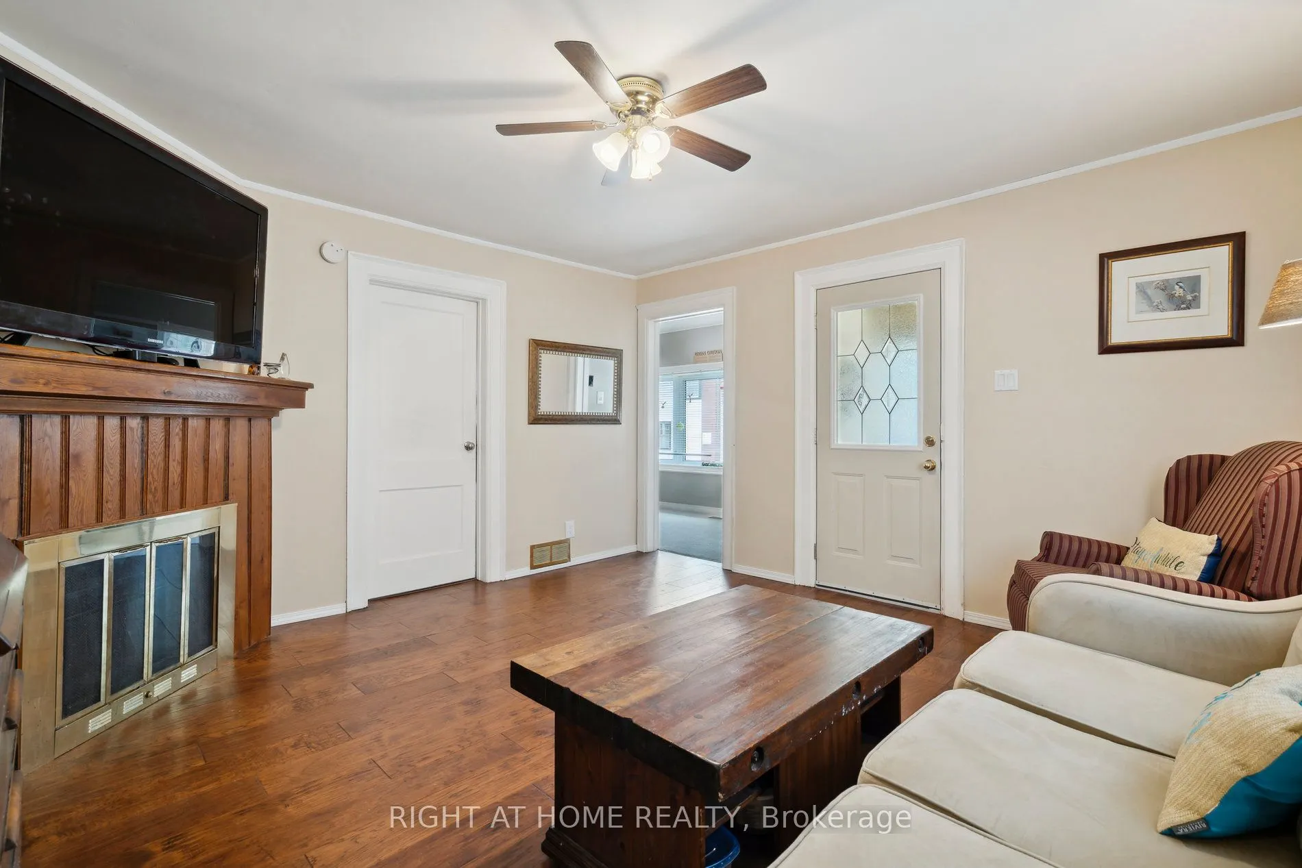 51 Frederick Street S