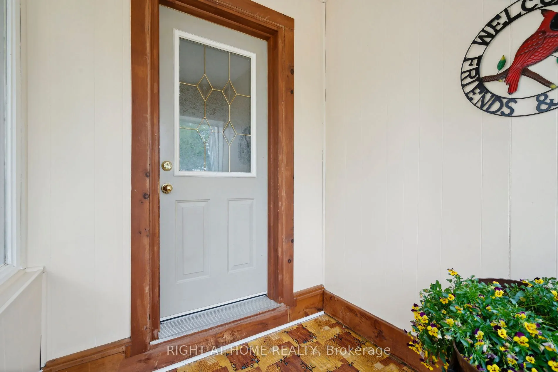 51 Frederick Street S