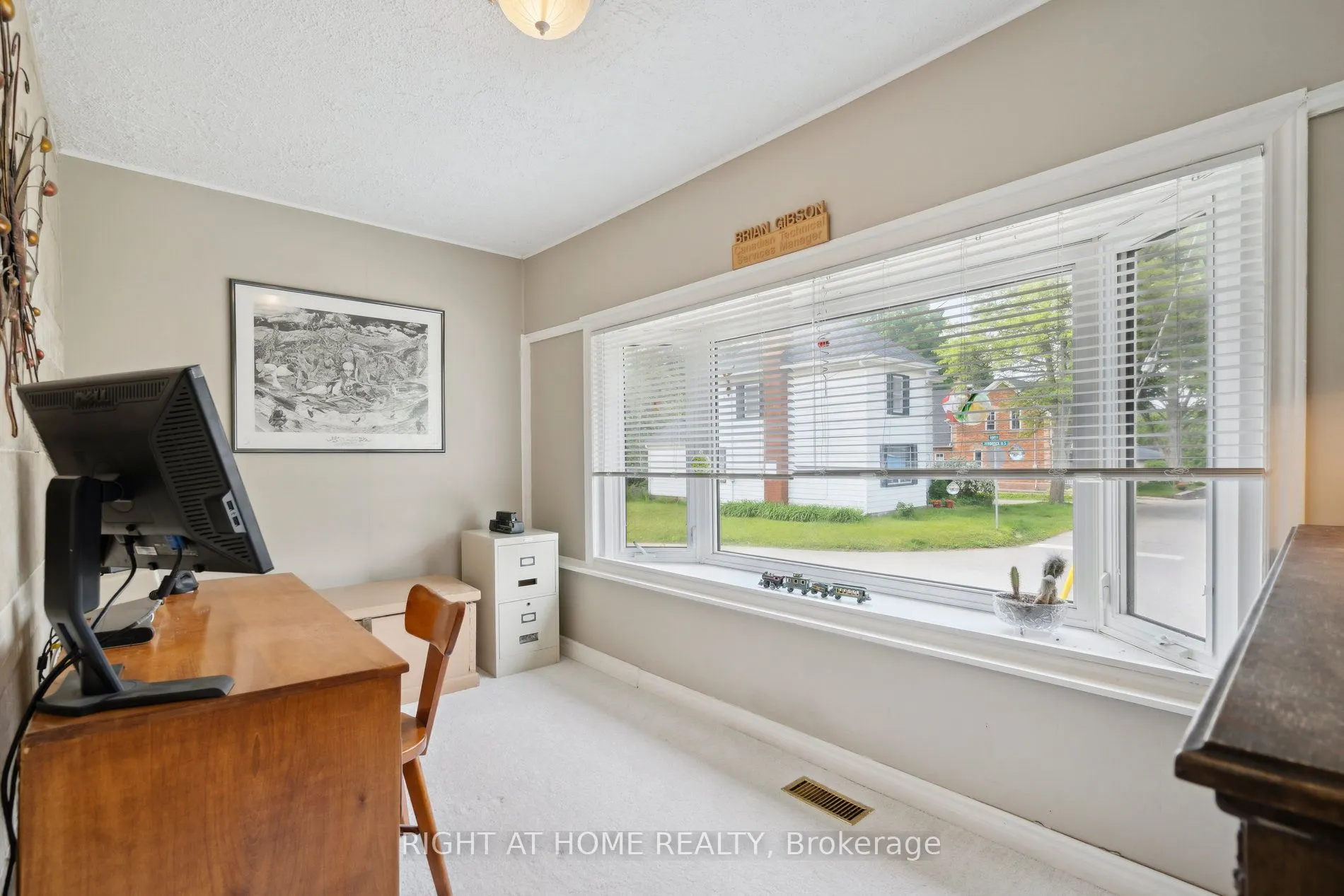 51 Frederick Street S