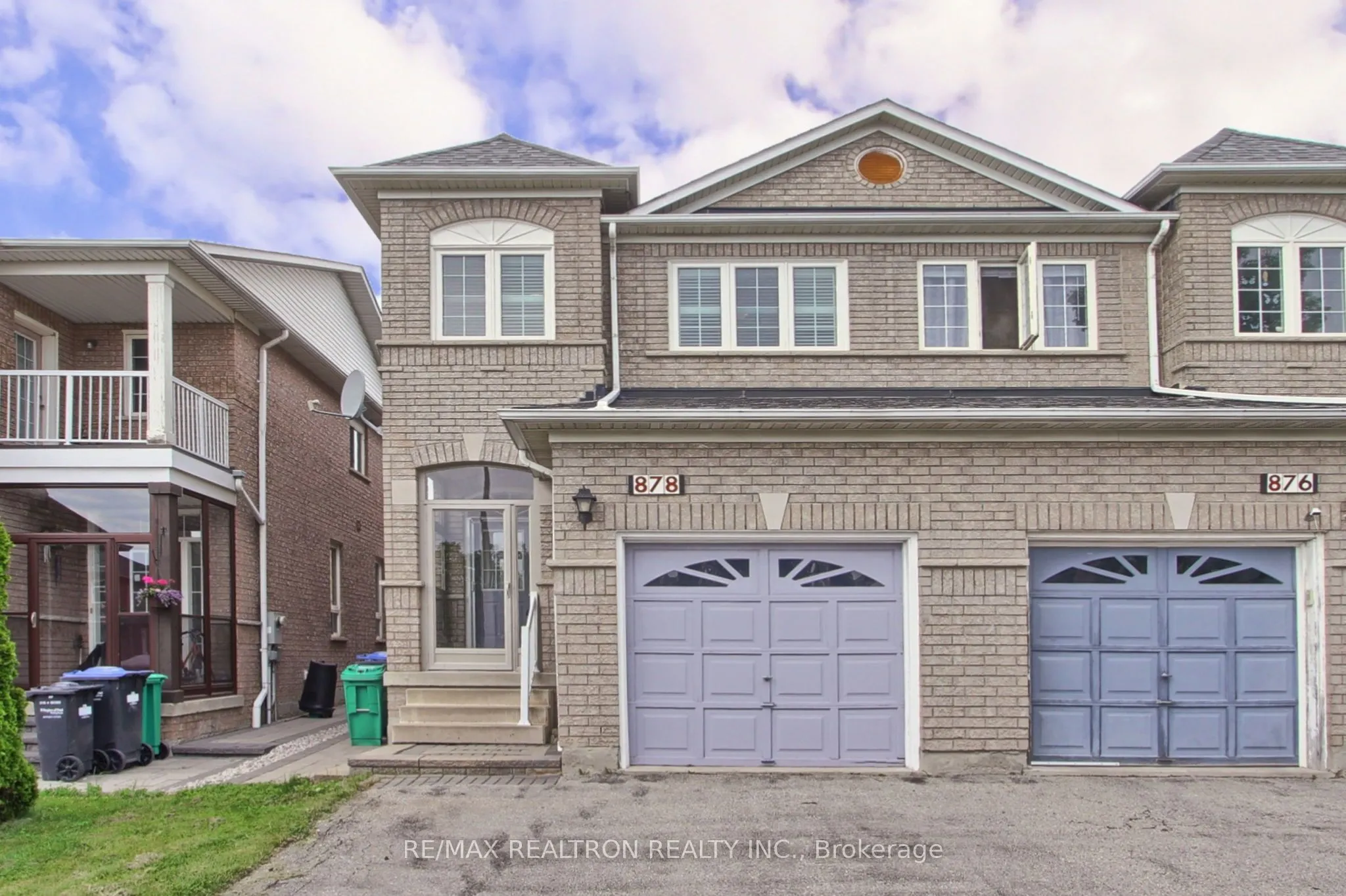 878 Khan Crescent