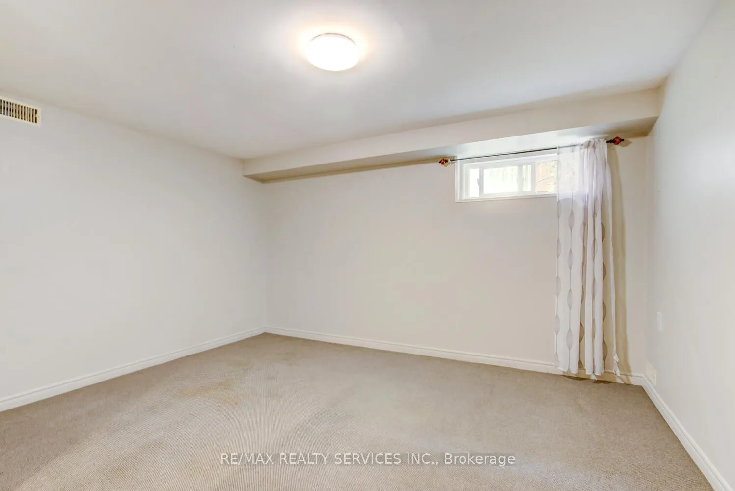 29 Woodward Avenue