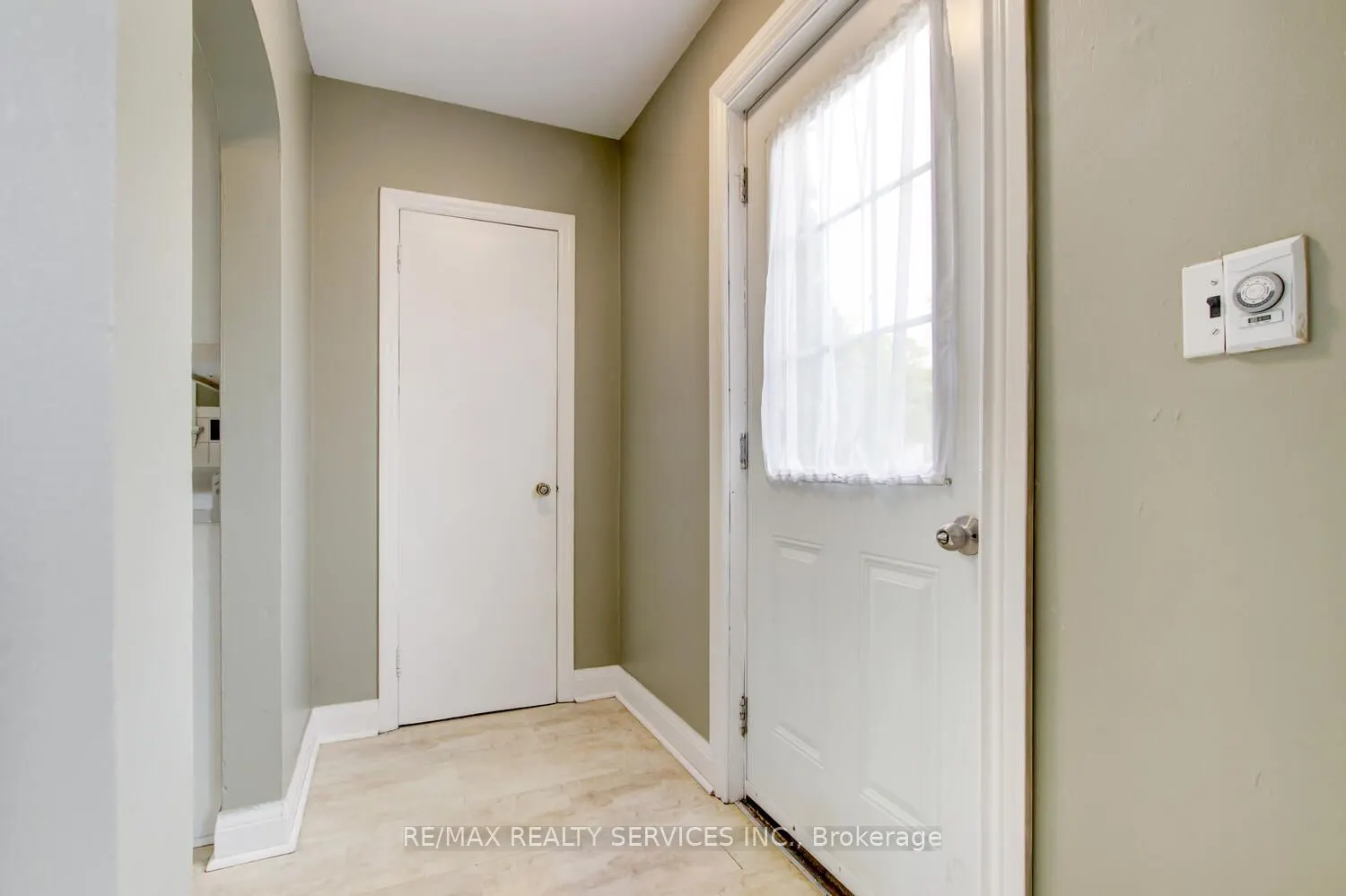 29 Woodward Avenue