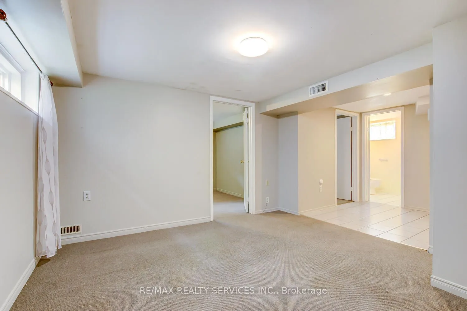 29 Woodward Avenue