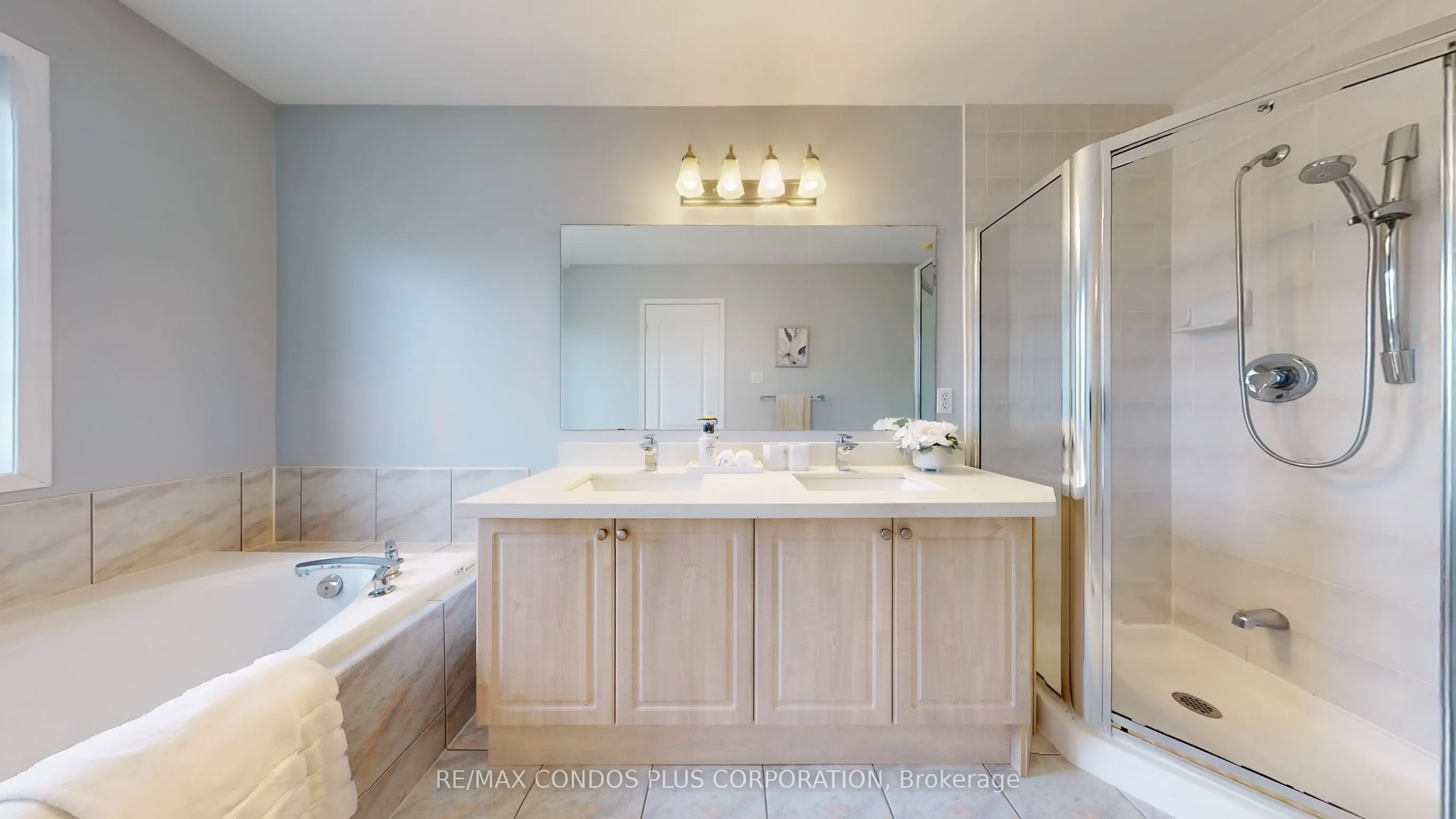 1290 Heritage Way, #42