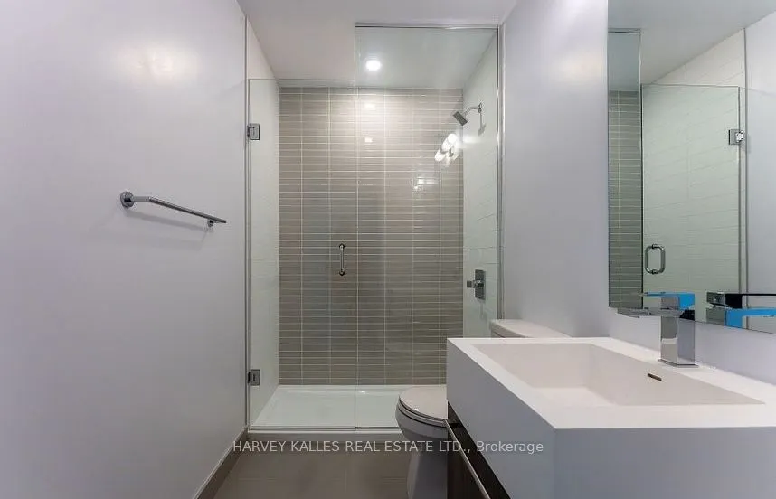 25 Neighbourhood Lane, #714