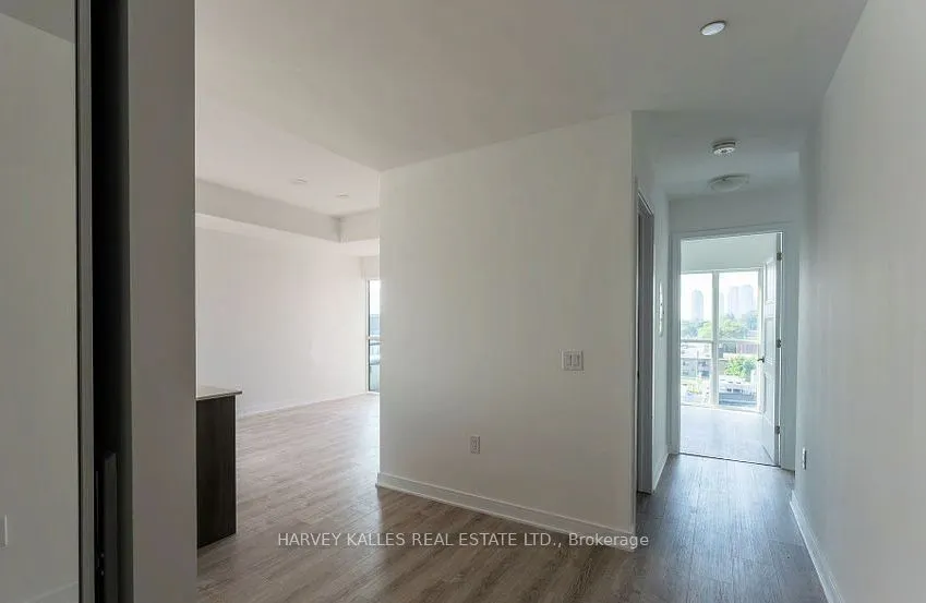 25 Neighbourhood Lane, #714