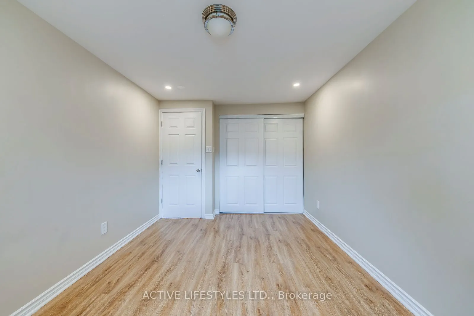 2301 Derry Road W, #29