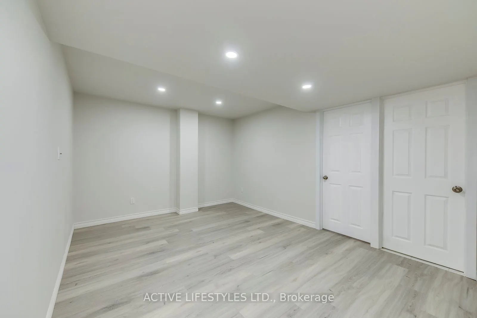 2301 Derry Road W, #29