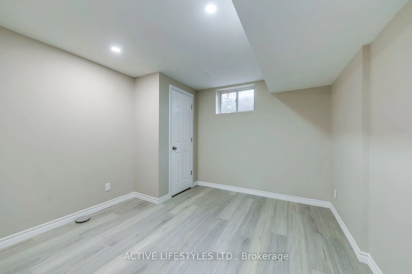 2301 Derry Road W, #29