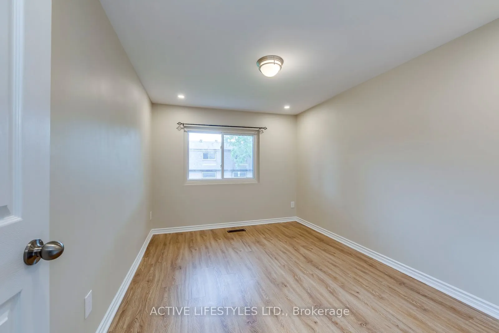 2301 Derry Road W, #29