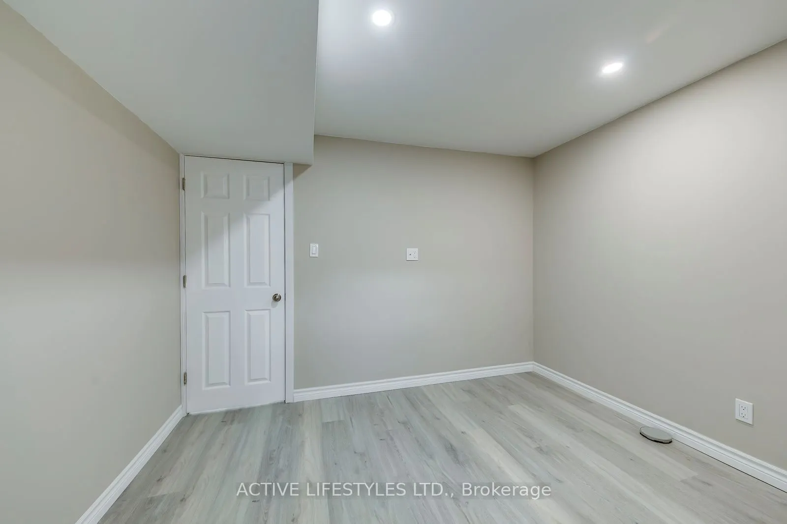 2301 Derry Road W, #29