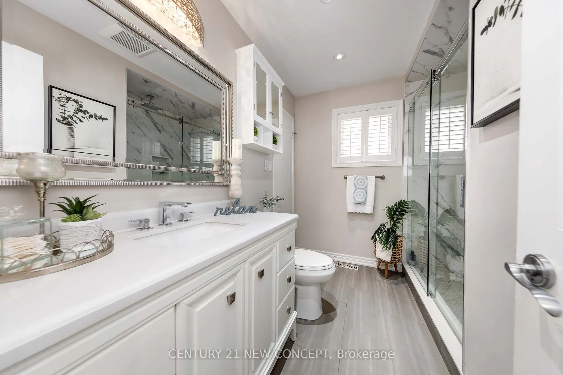 32 Strawberry Hill Crt