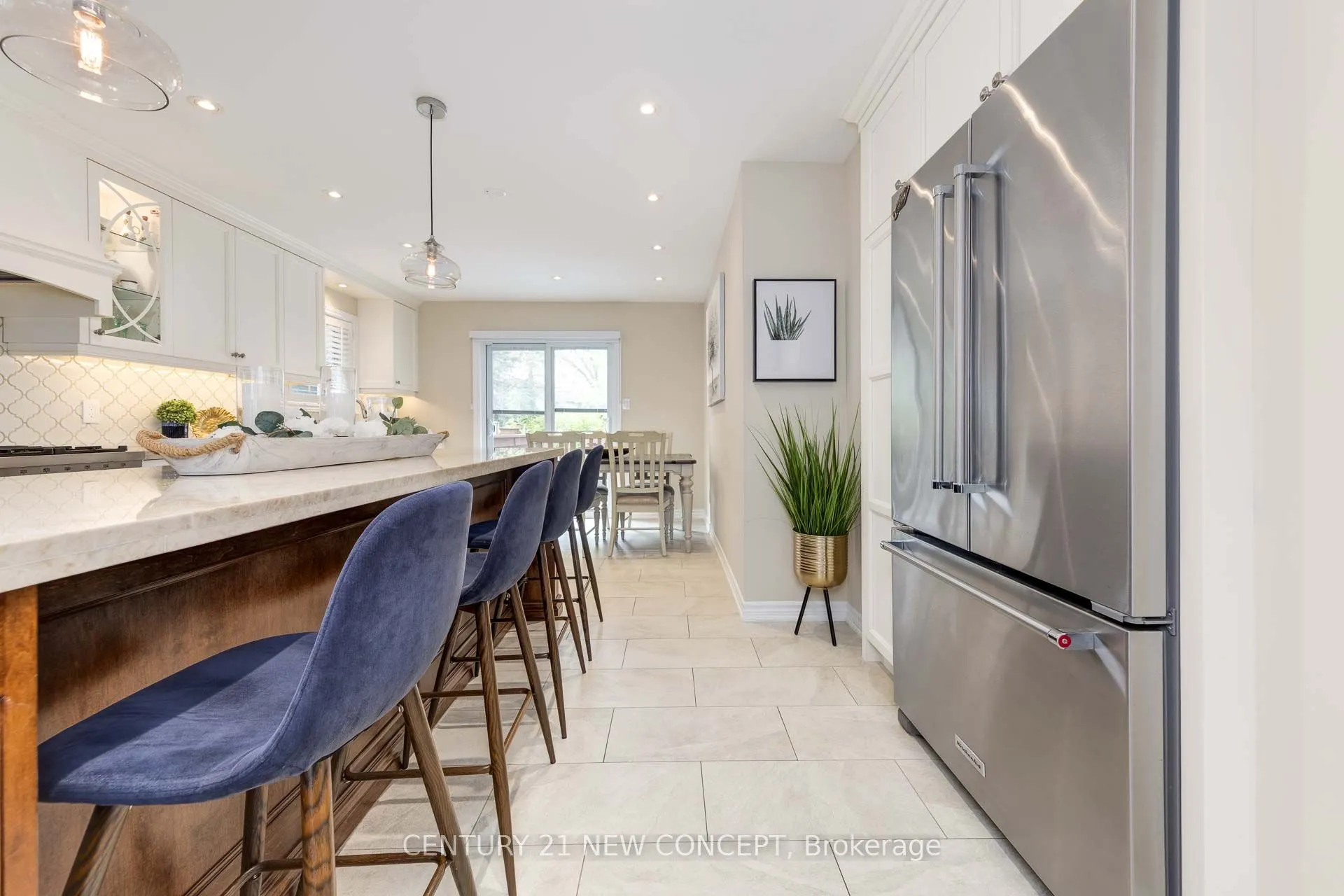 32 Strawberry Hill Crt