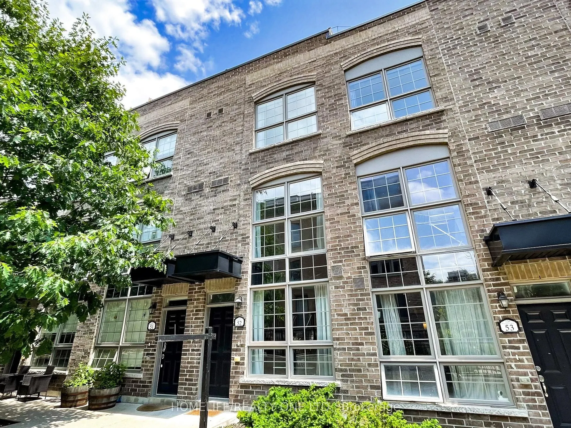 220 Brandon Avenue, #TH 52
