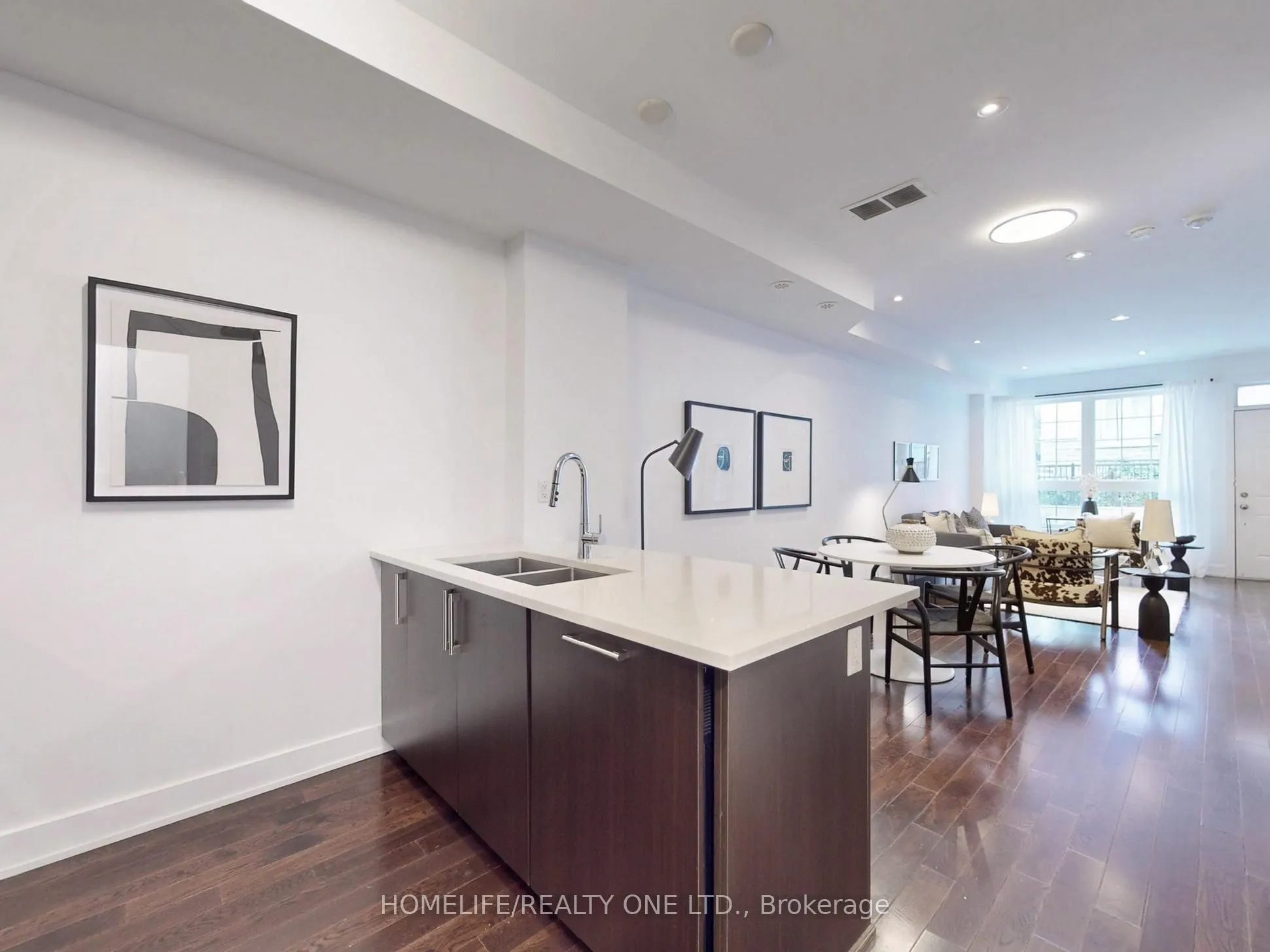 220 Brandon Avenue, #TH 52