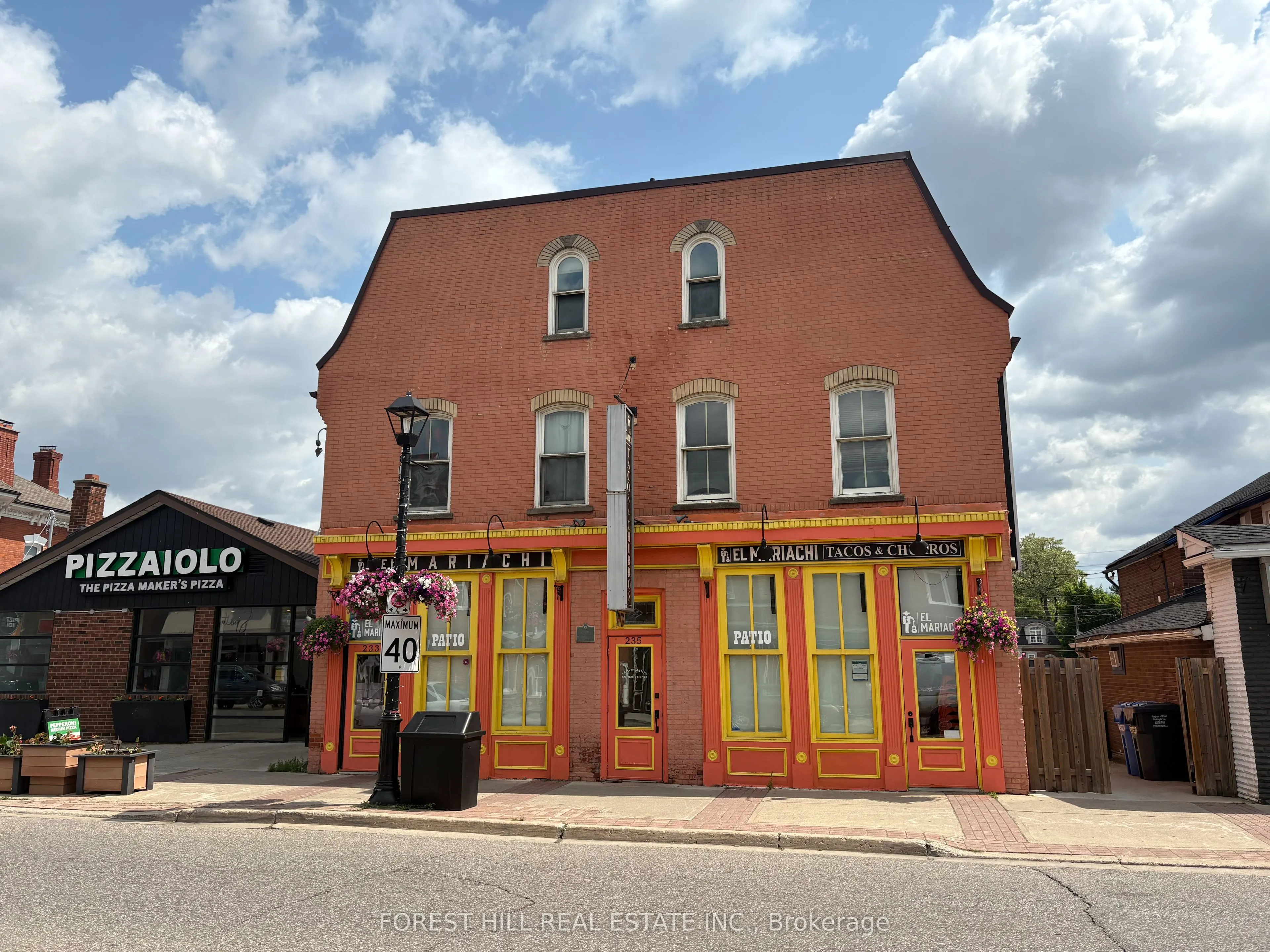 235 Queen Street S, #4