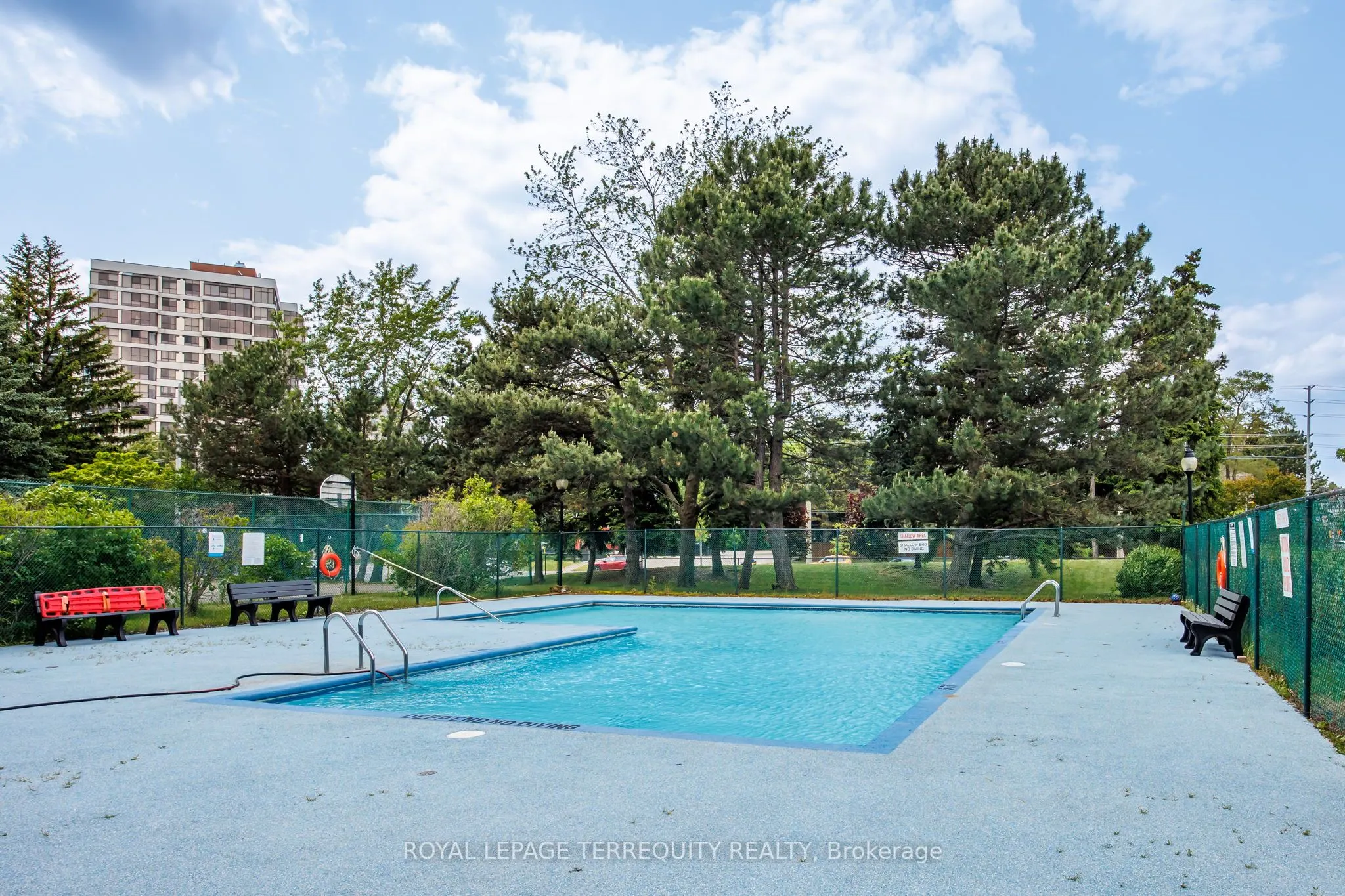 966 Inverhouse Drive, #1006