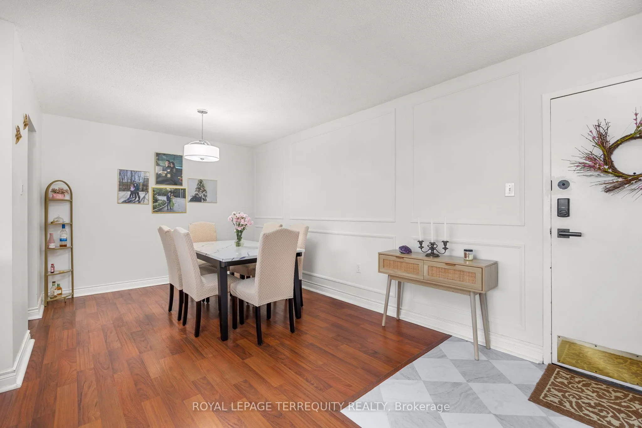 966 Inverhouse Drive, #1006