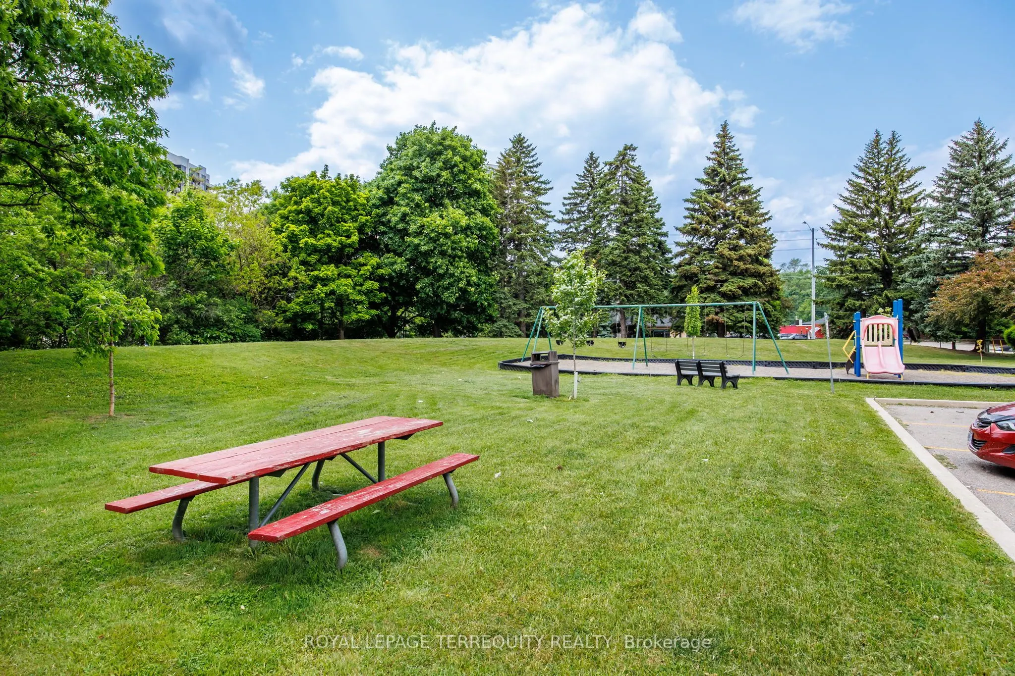 966 Inverhouse Drive, #1006