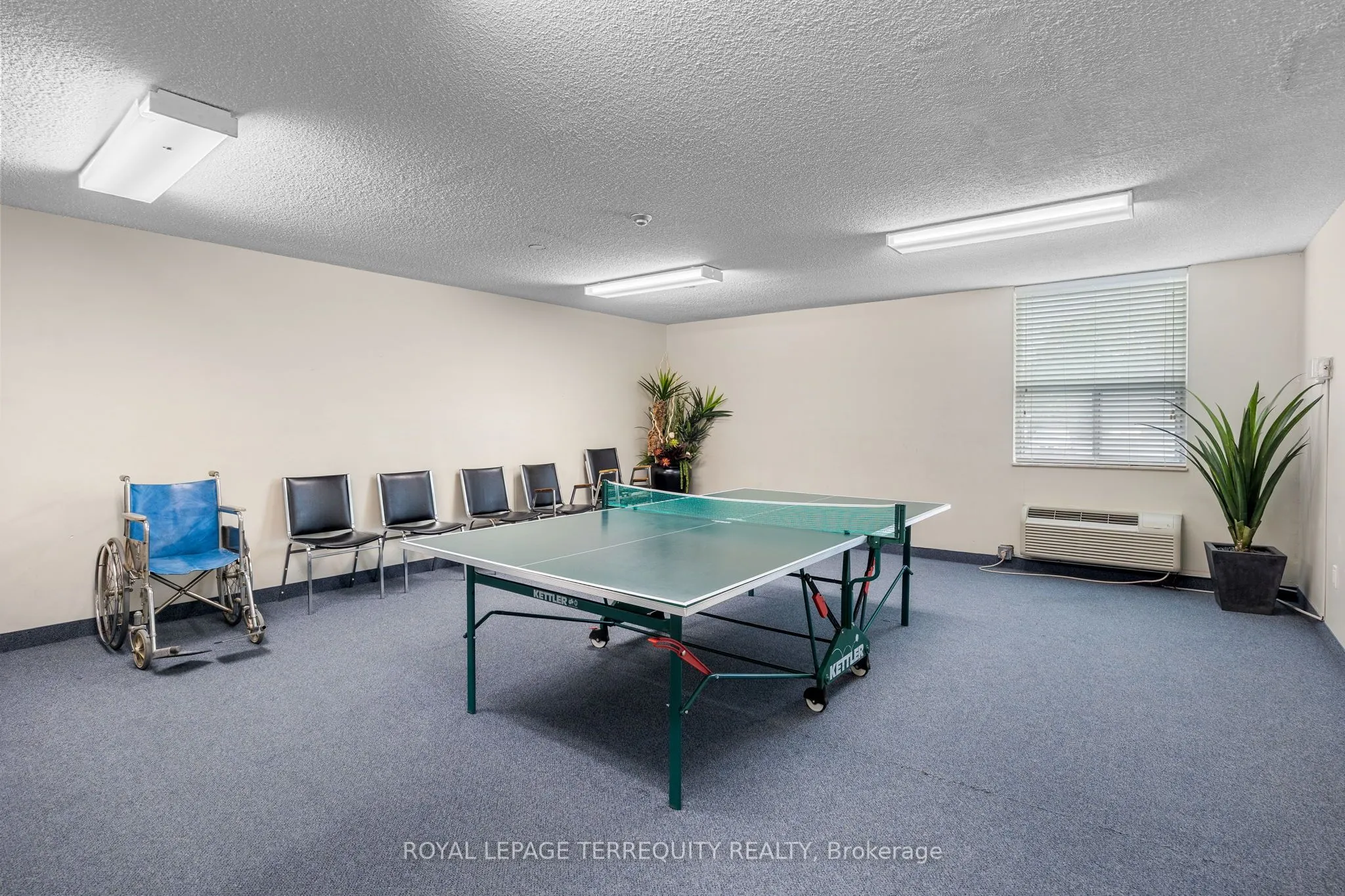 966 Inverhouse Drive, #1006