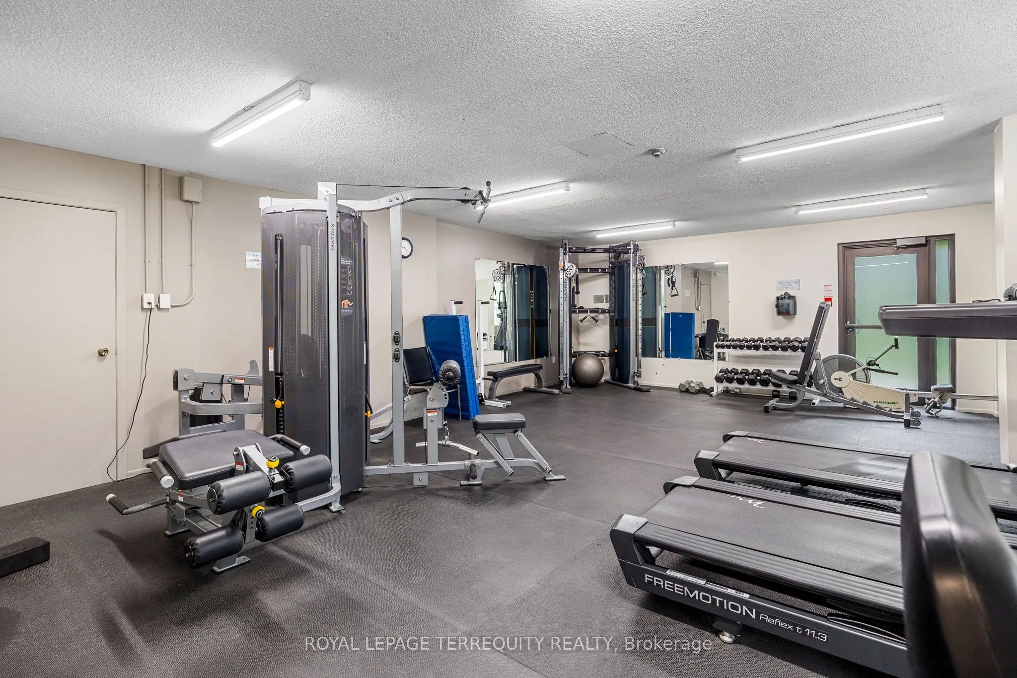 966 Inverhouse Drive, #1006