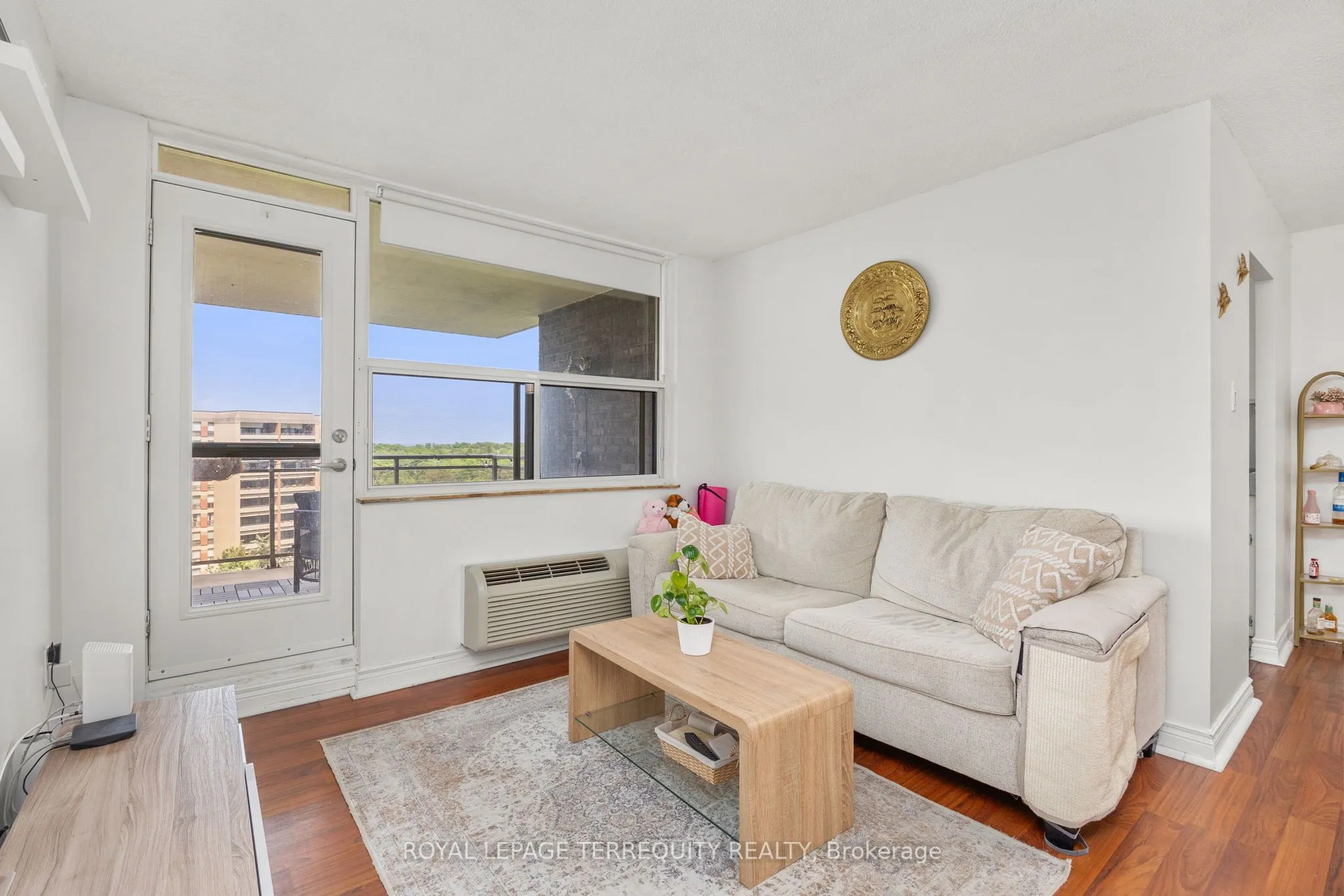 966 Inverhouse Drive, #1006