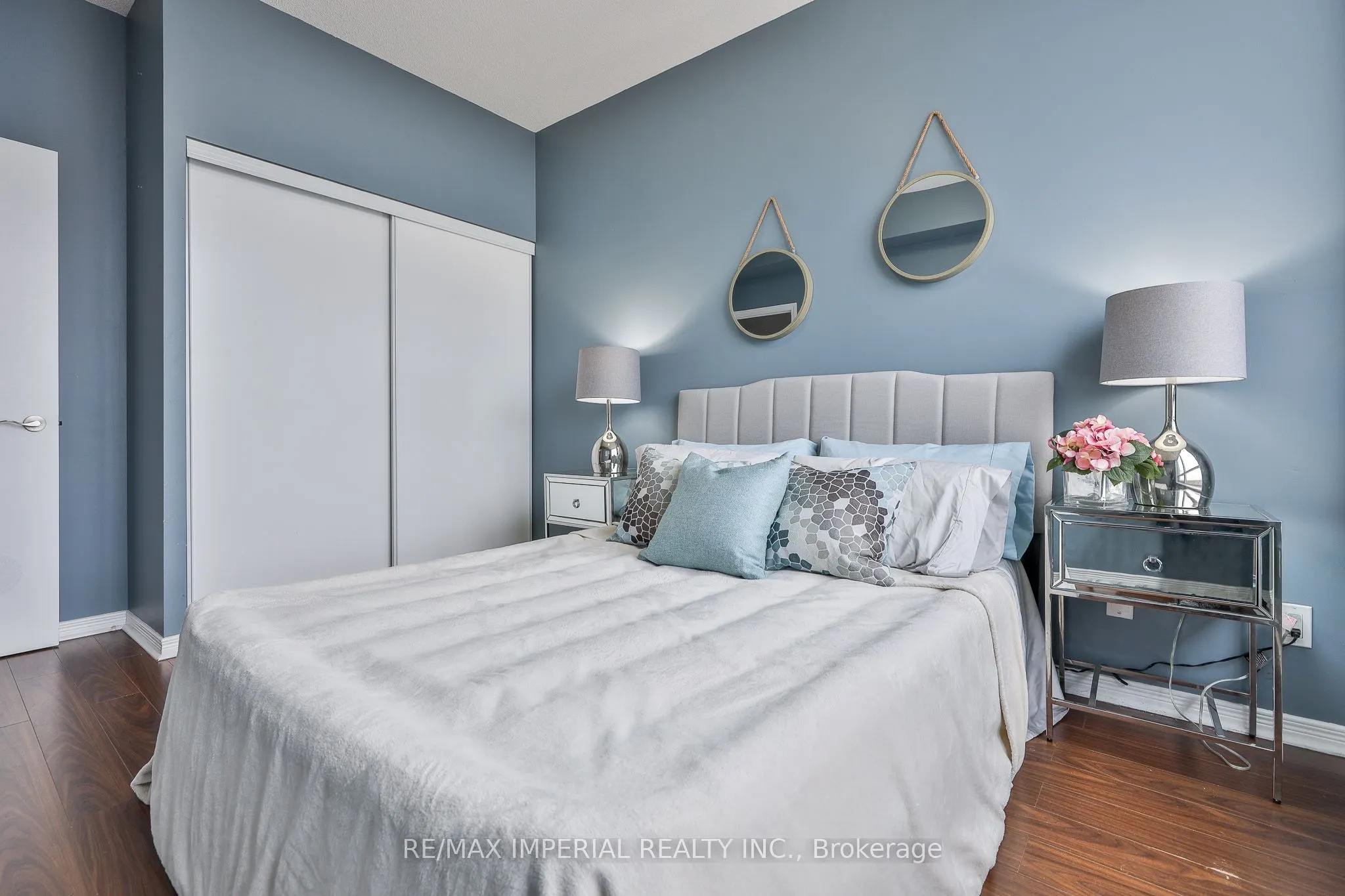 60 Heintzman Street, #2403