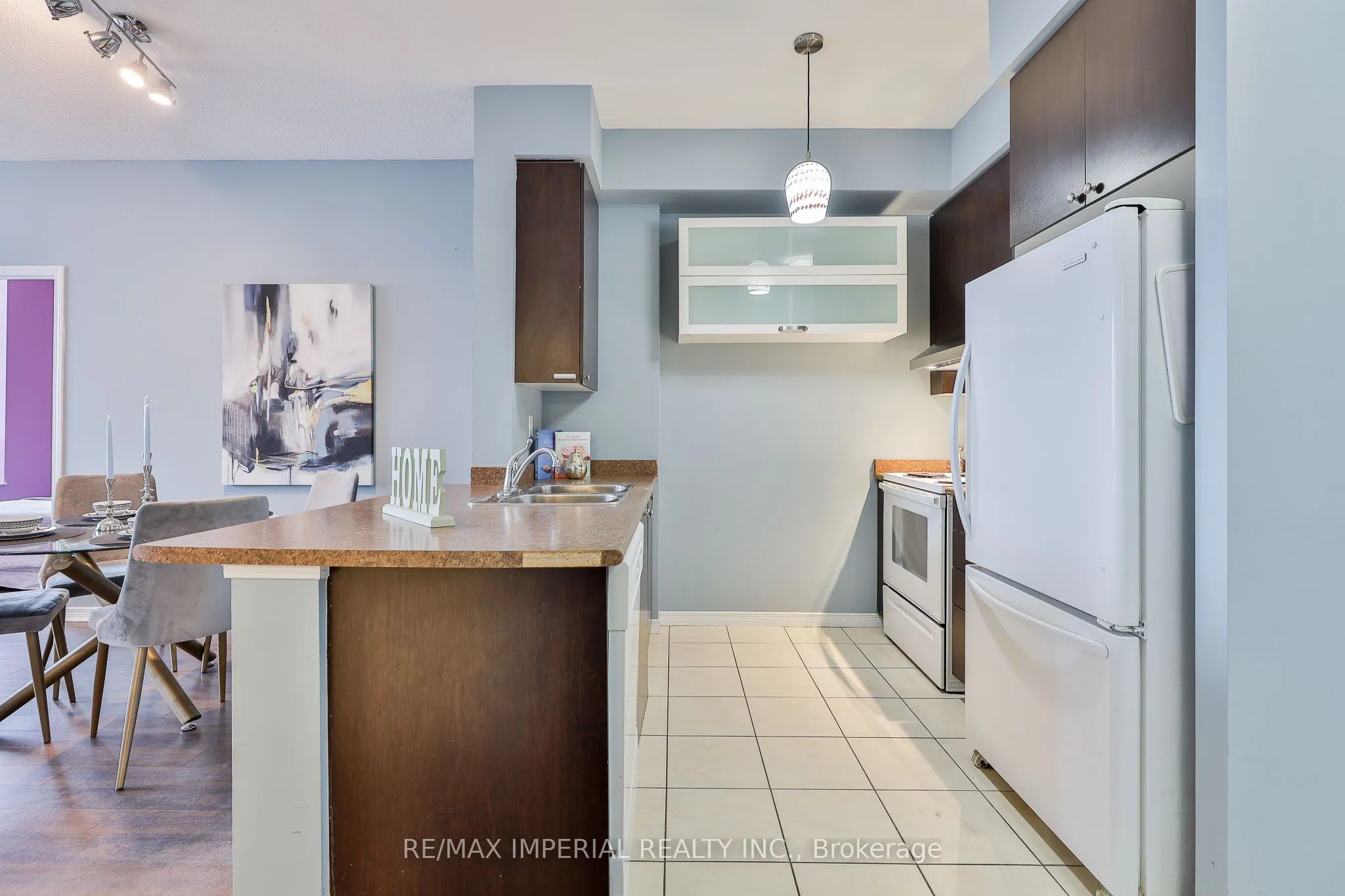 60 Heintzman Street, #2403