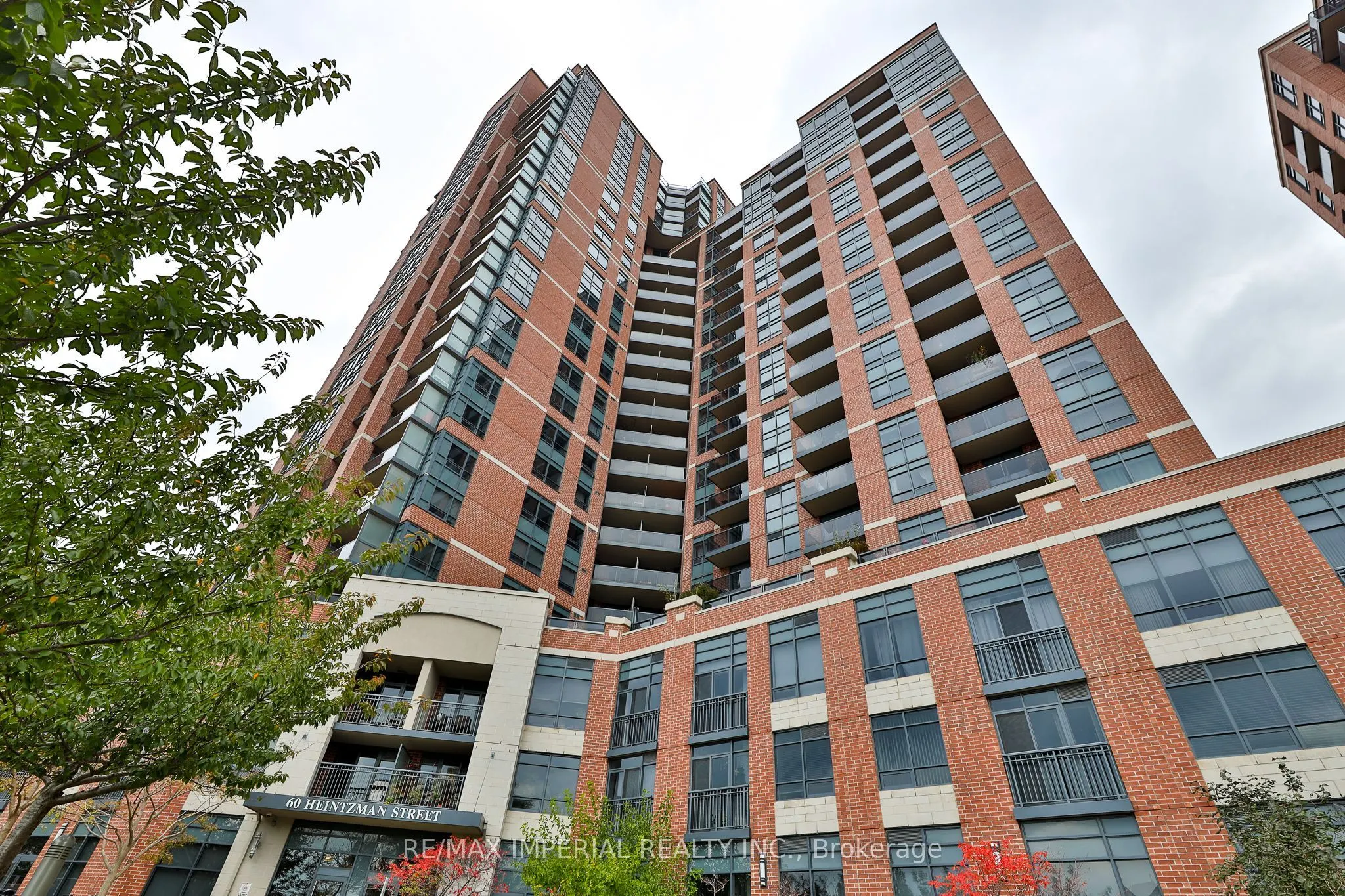 60 Heintzman Street, #2403