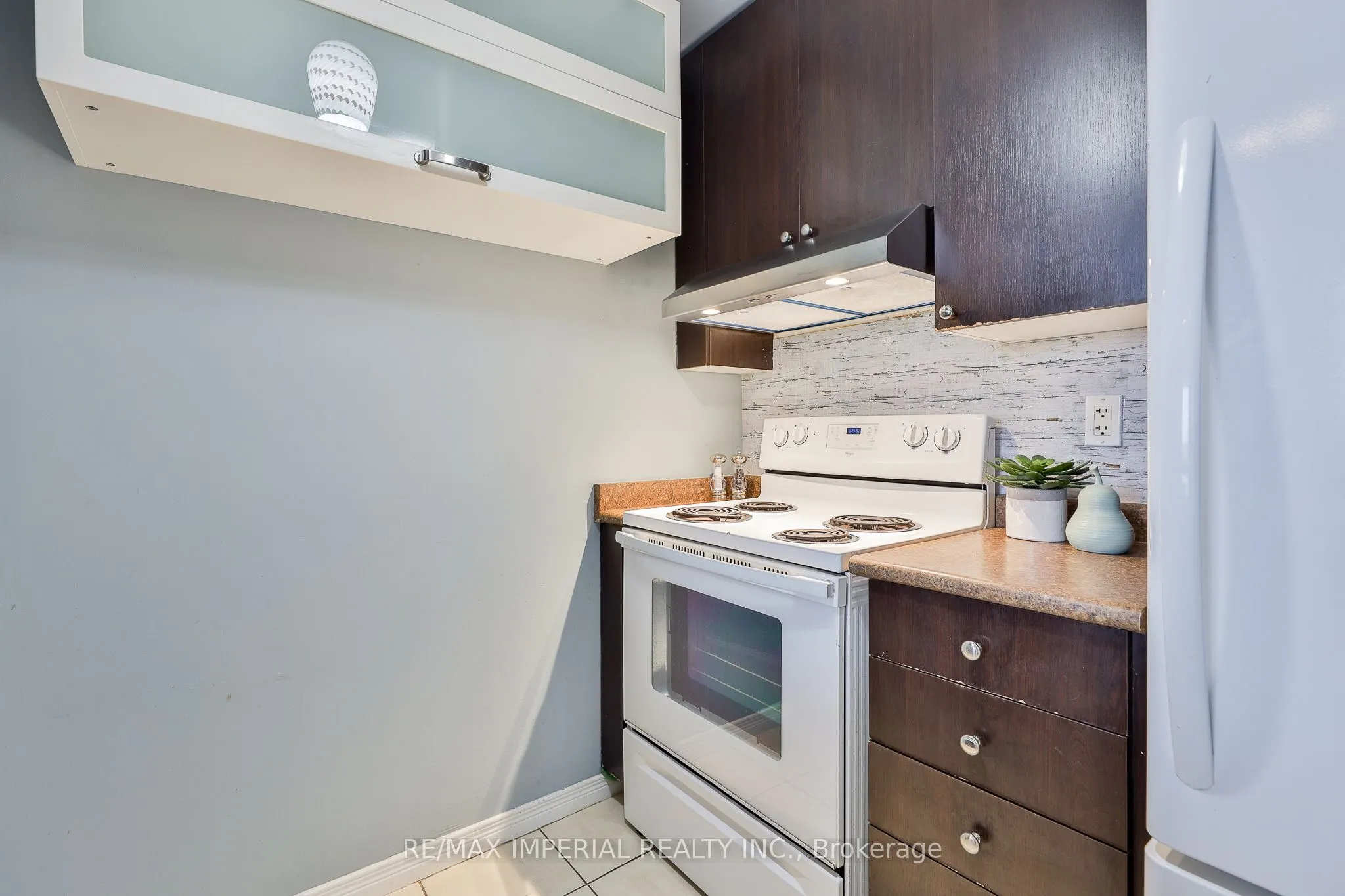 60 Heintzman Street, #2403