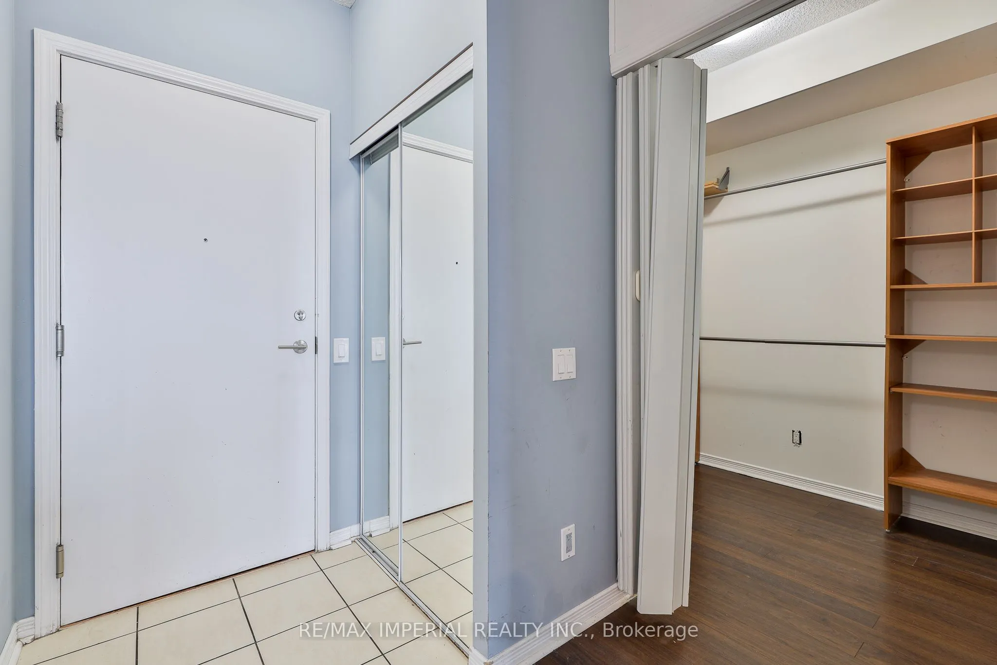60 Heintzman Street, #2403