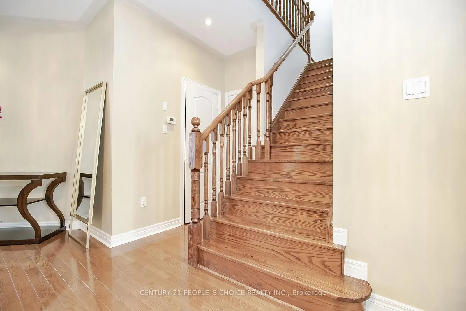 15 Fallharvest Avenue