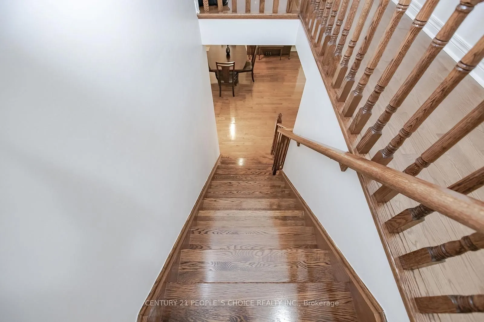 15 Fallharvest Avenue