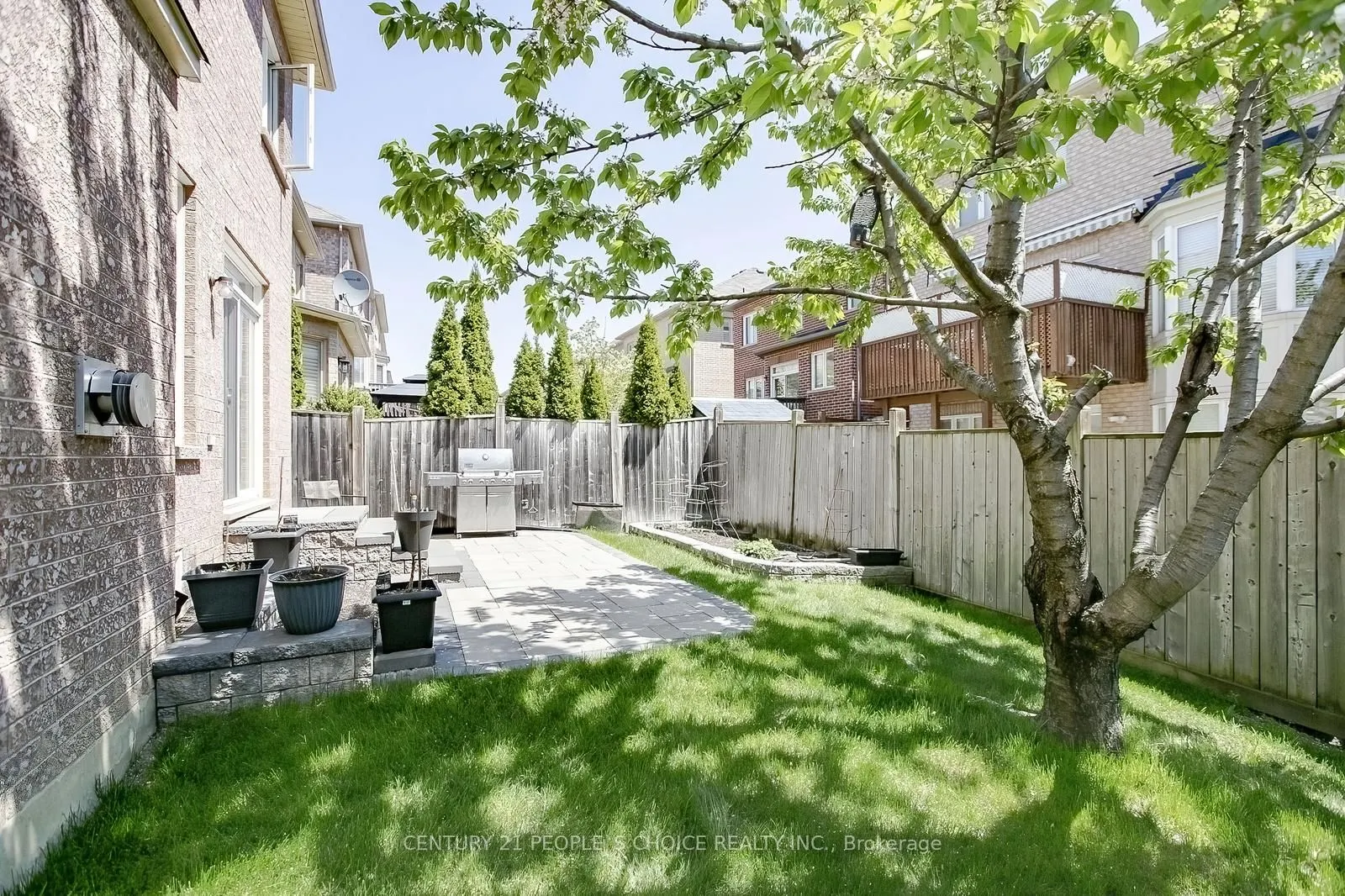 15 Fallharvest Avenue