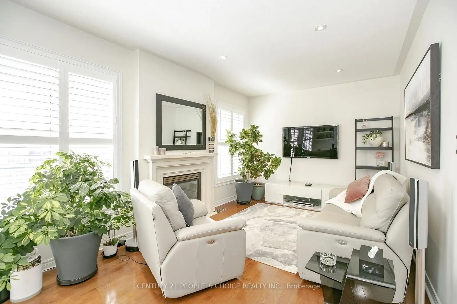 15 Fallharvest Avenue