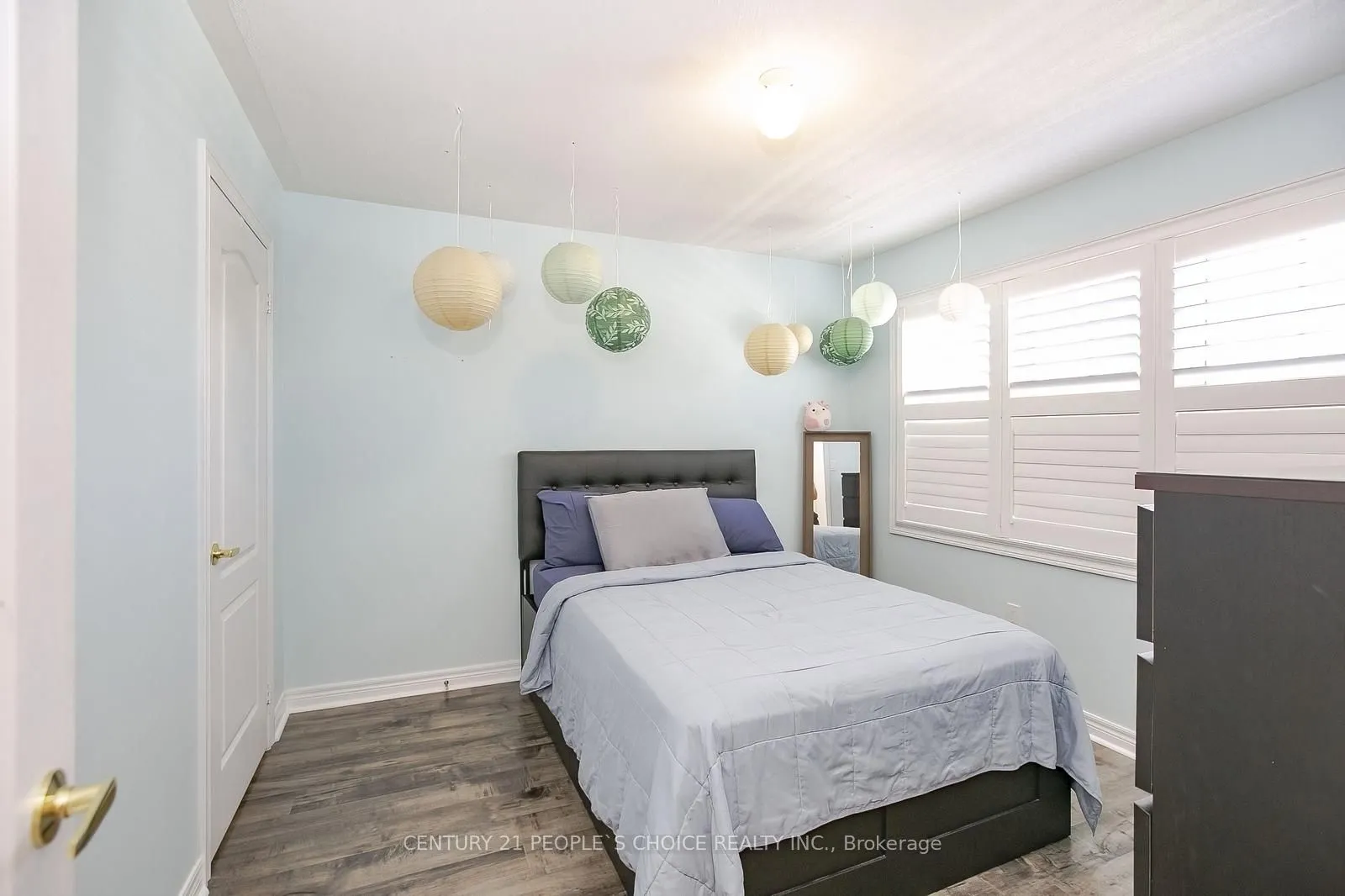15 Fallharvest Avenue