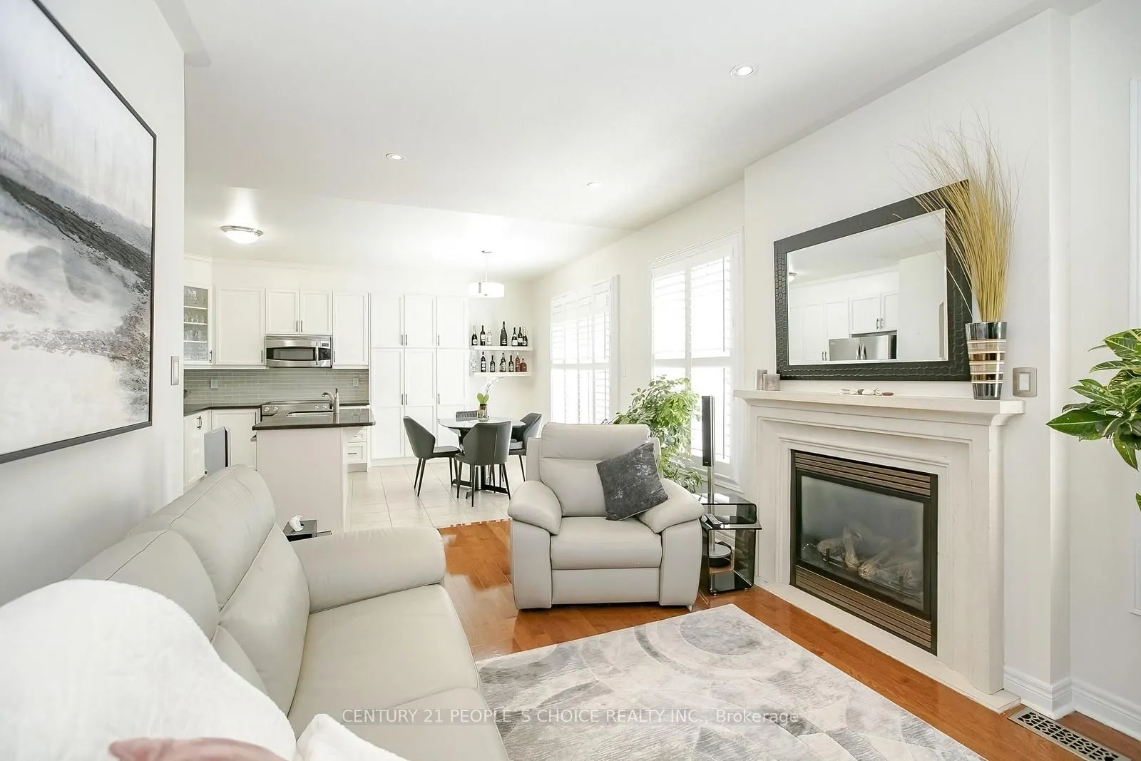 15 Fallharvest Avenue