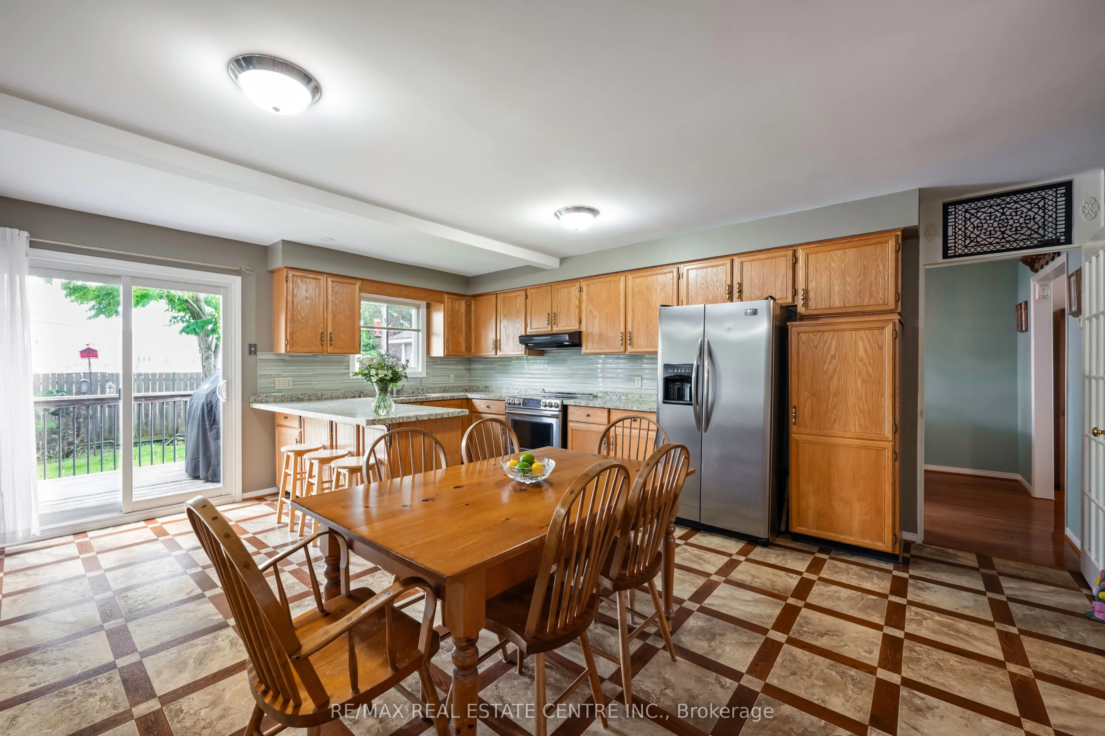8 Passmore Avenue