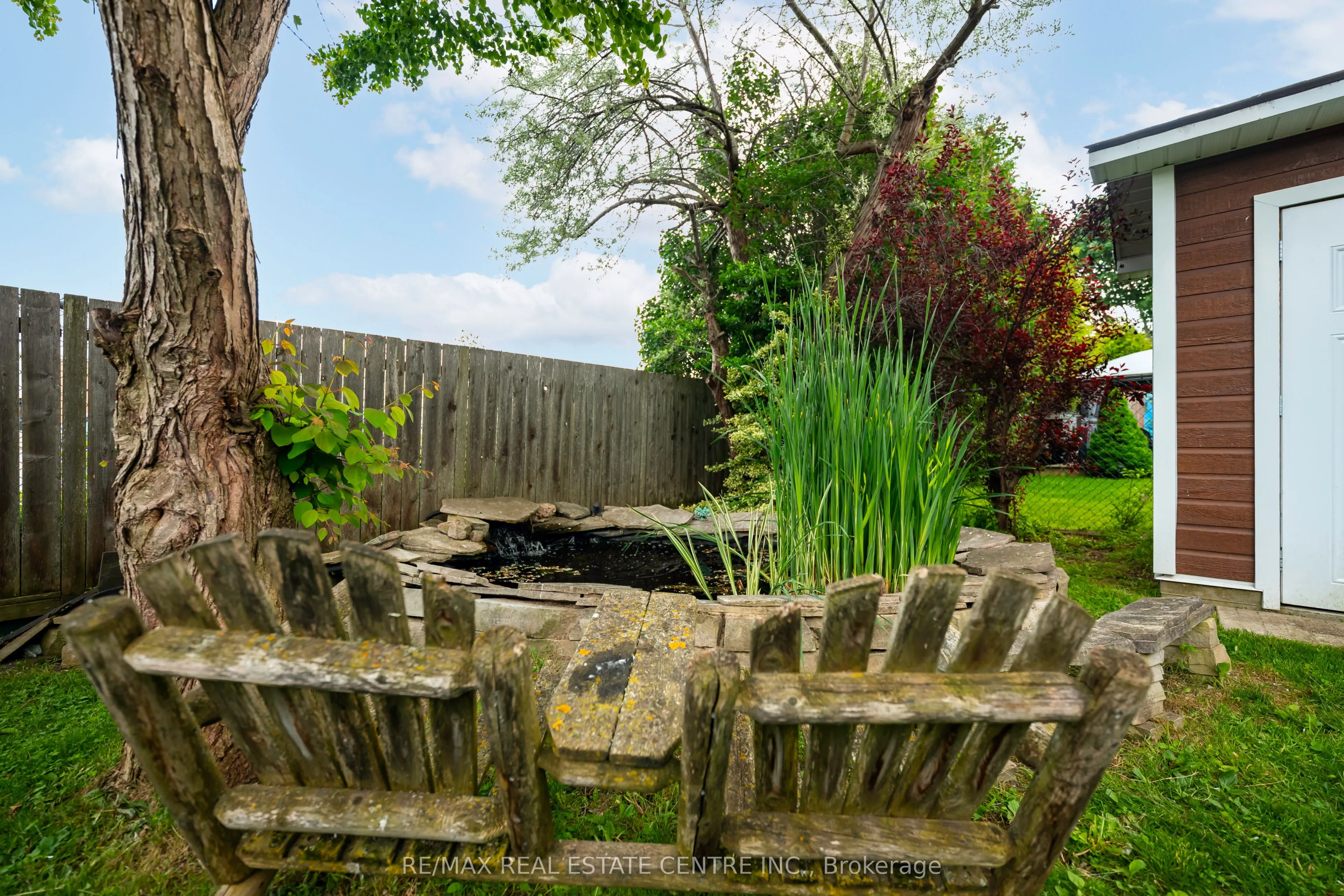 8 Passmore Avenue