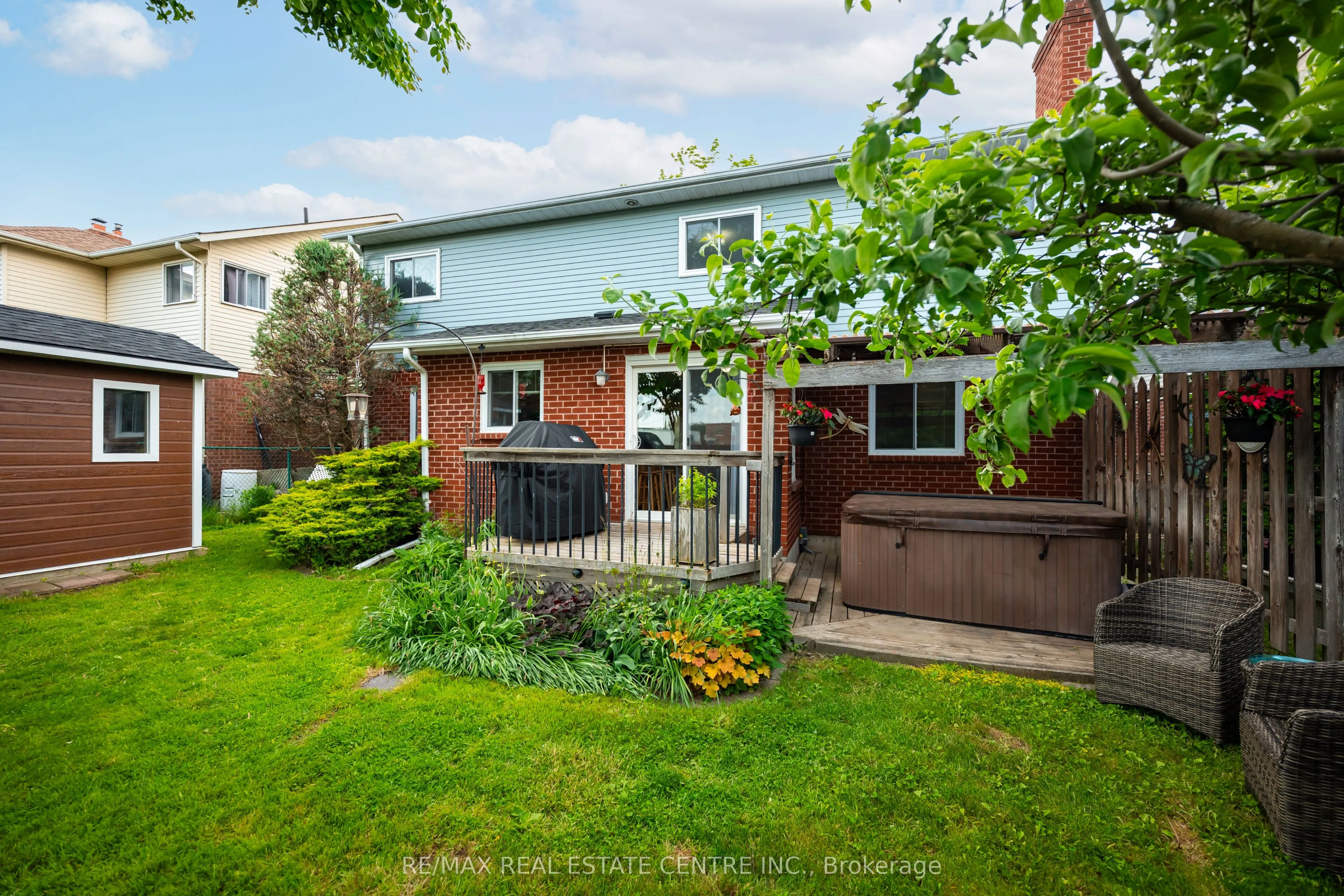 8 Passmore Avenue