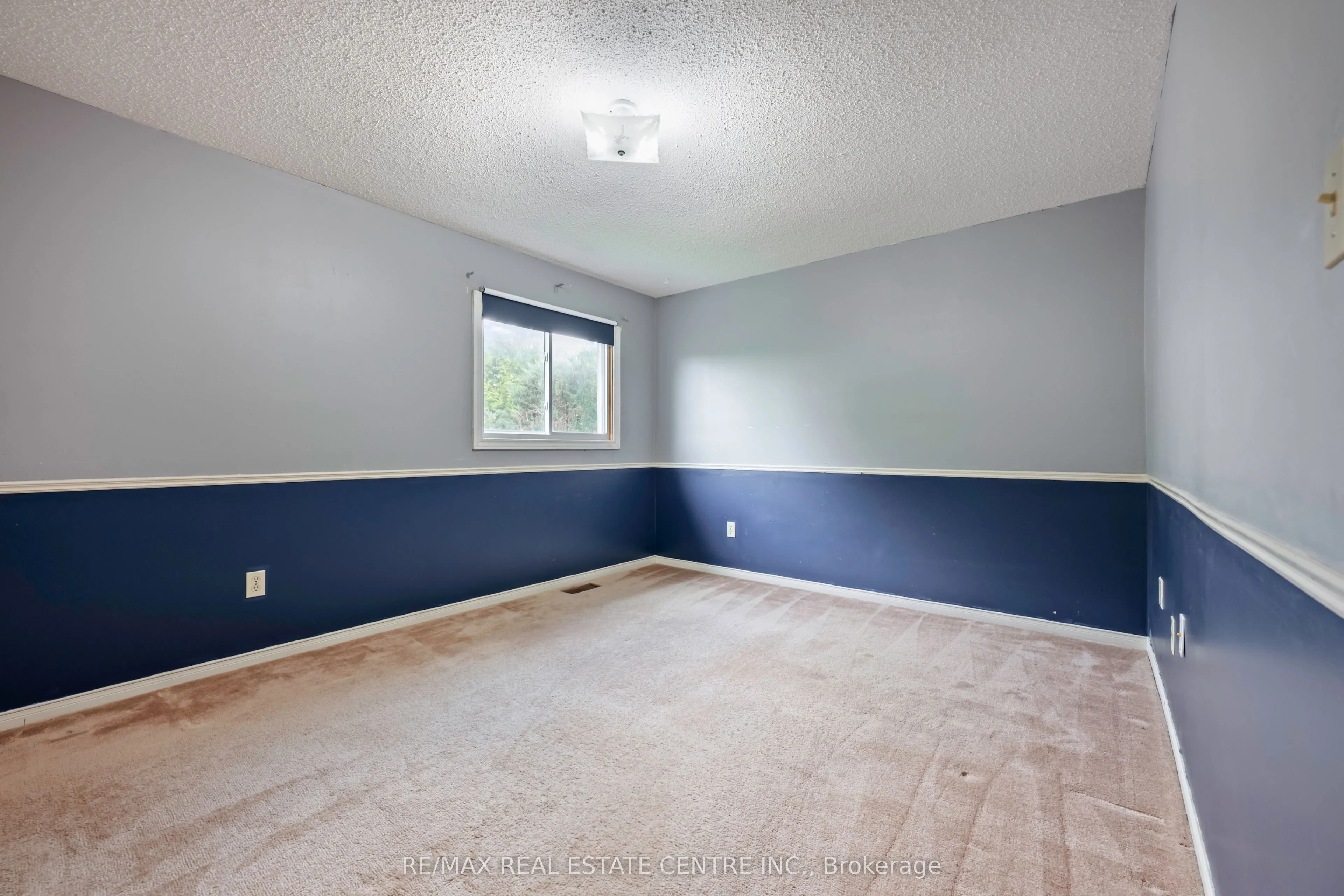 8 Passmore Avenue