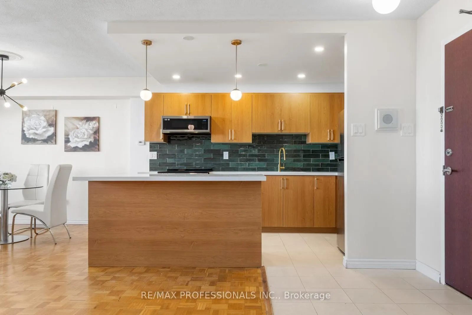 360 Ridelle Avenue, #2107