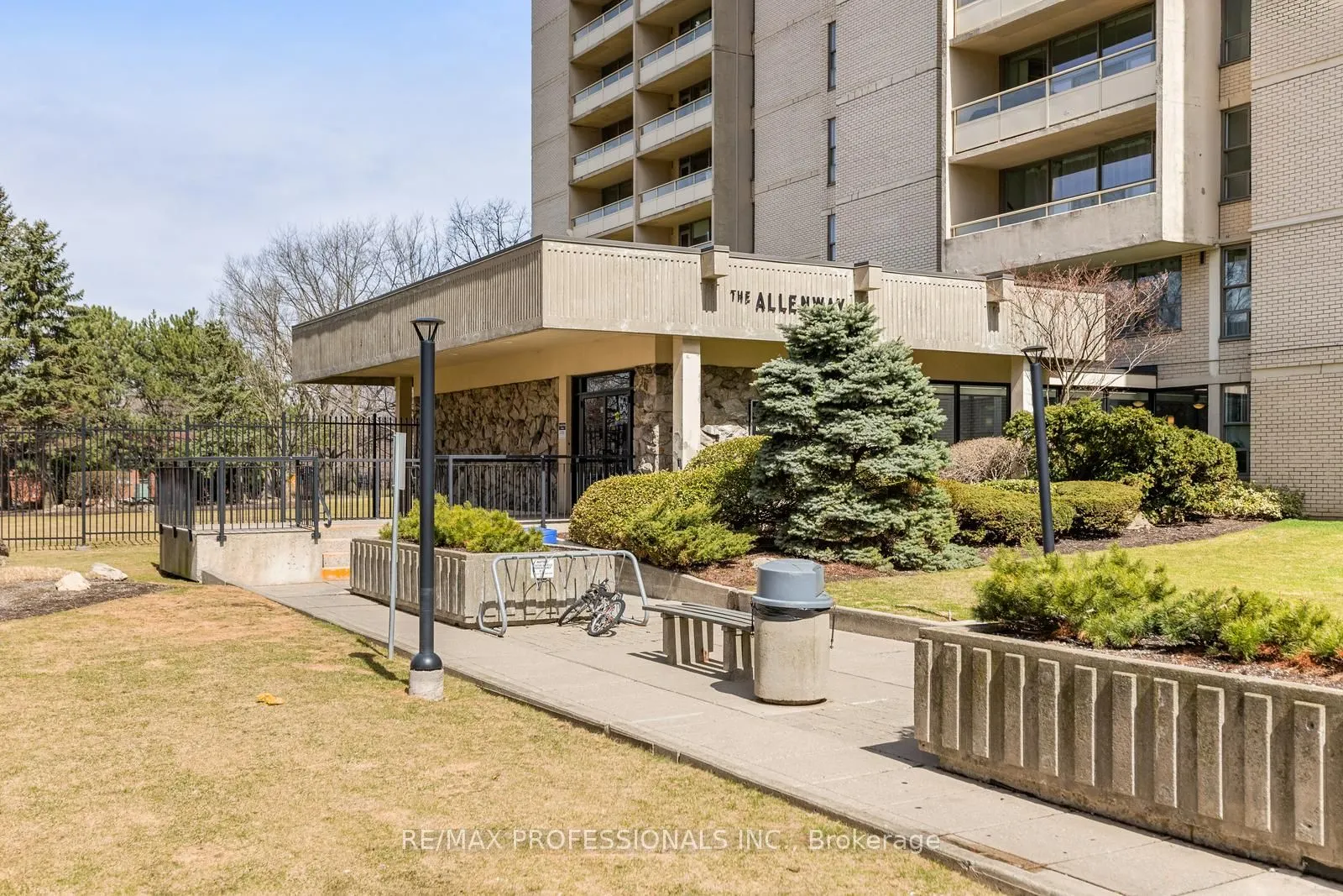 360 Ridelle Avenue, #2107