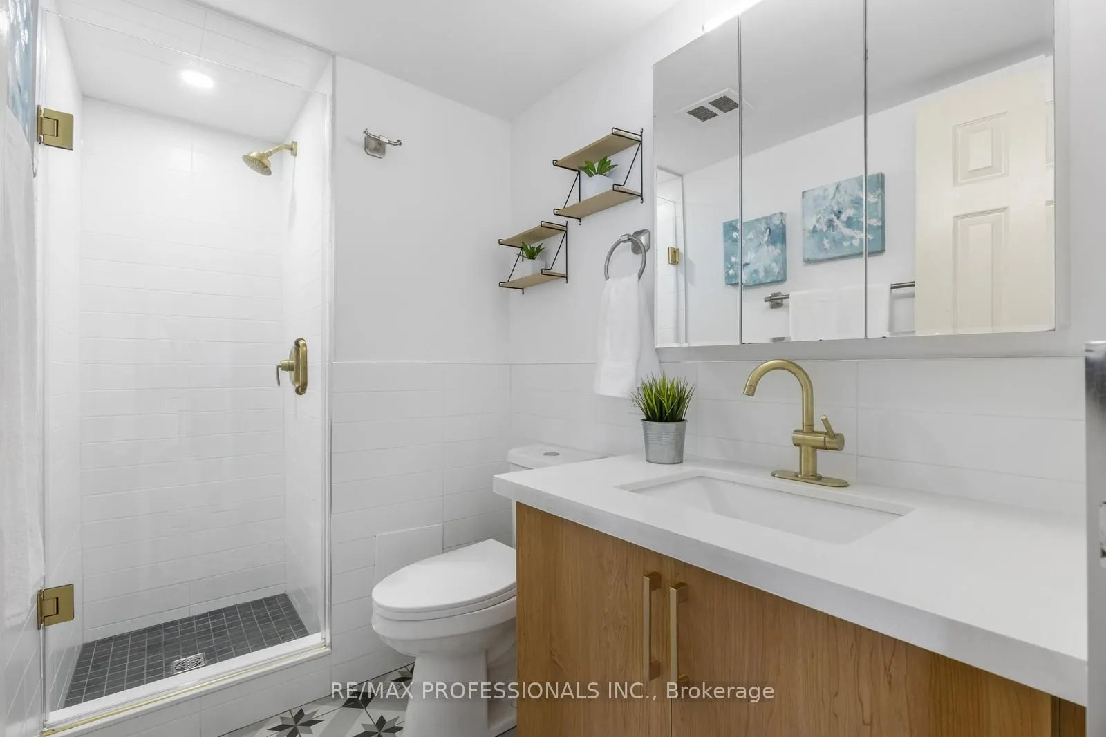 360 Ridelle Avenue, #2107